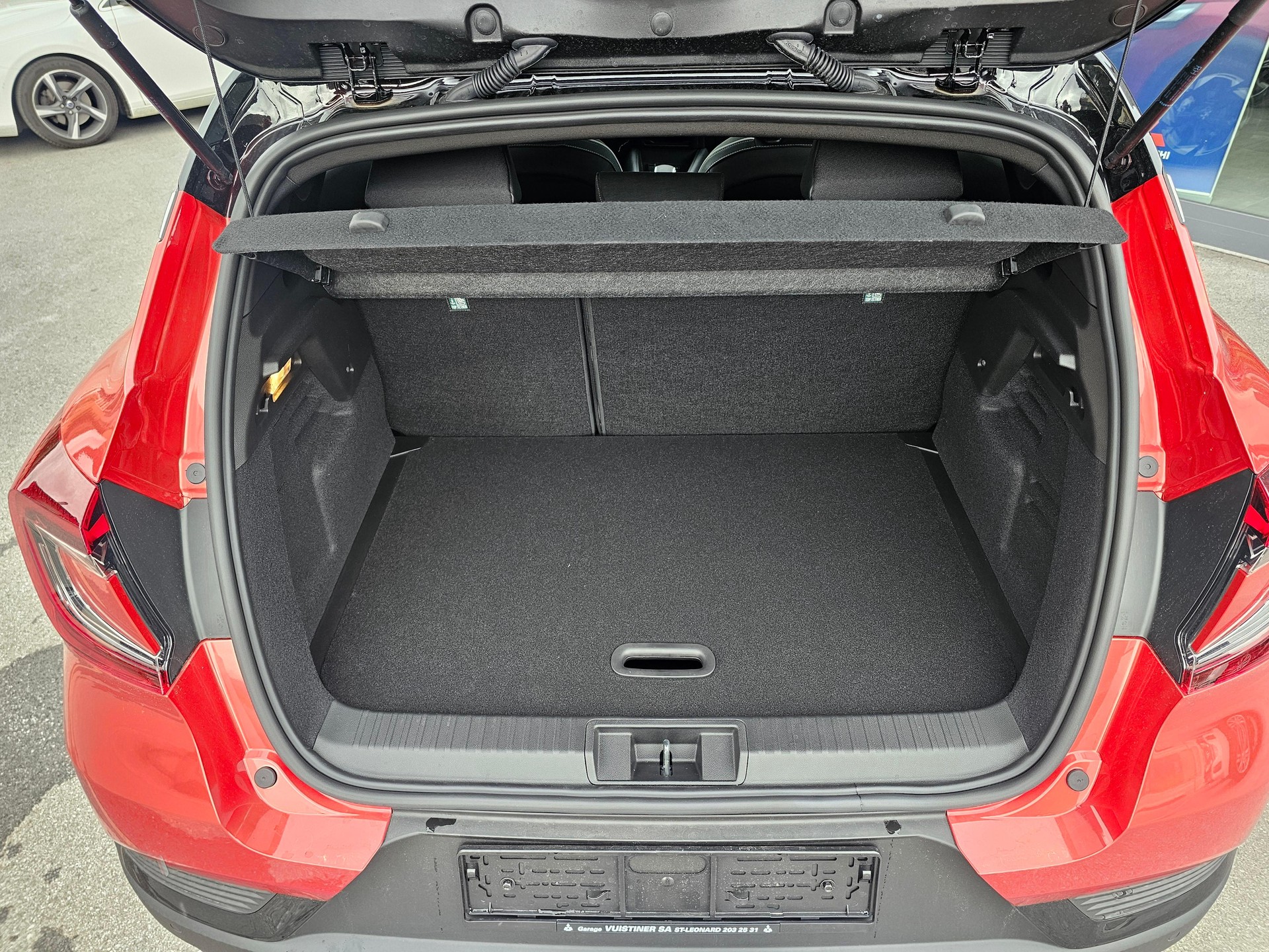MITSUBISHI ASX 1.6 HEV Instyle-image-12