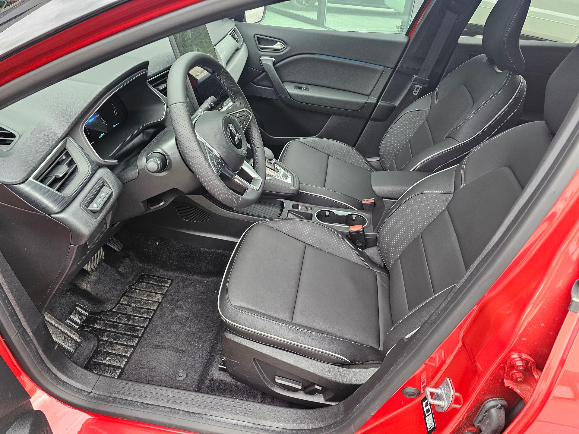 MITSUBISHI ASX 1.6 HEV Instyle-image-4