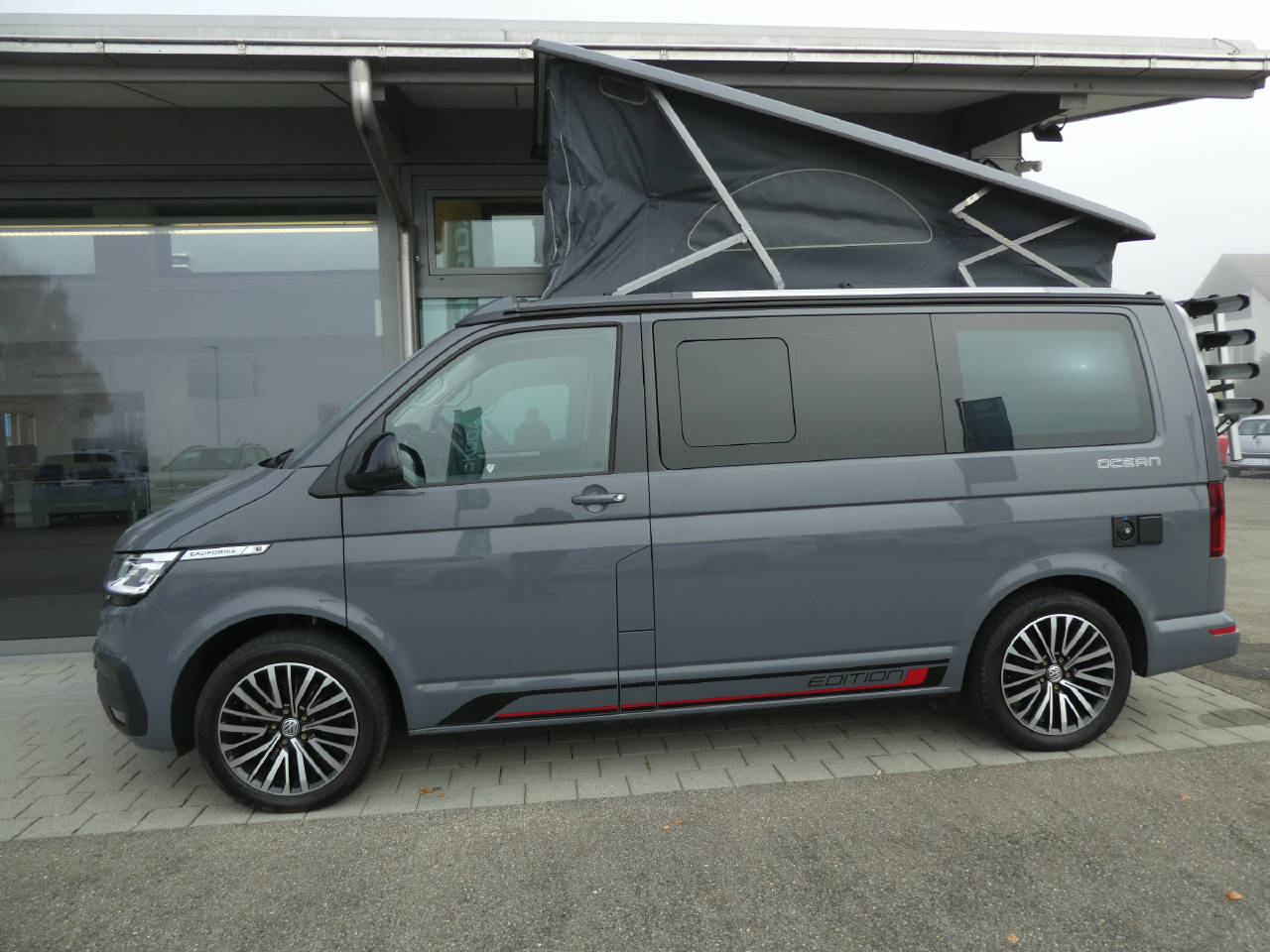 VW T6.1 California 2.0 TDI 204 Ocean Edition Liberty DSG 4m-image-5