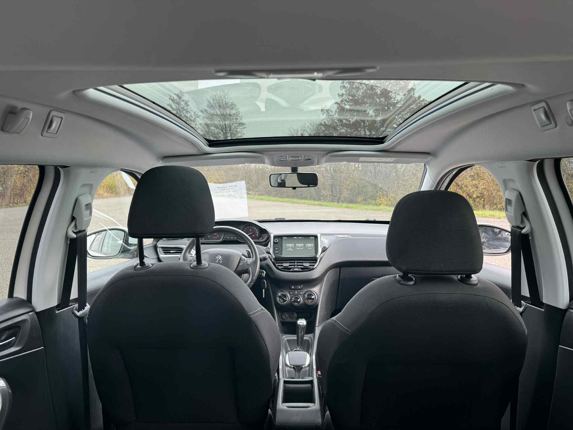 PEUGEOT 2008 1.2 VTI Active ETG5-image-2