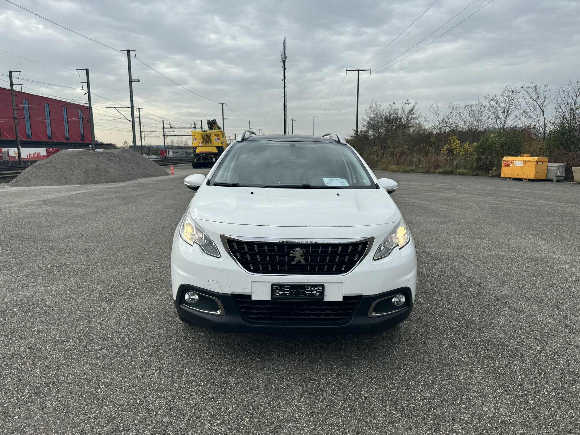 PEUGEOT 2008 1.2 VTI Active ETG5-image-12