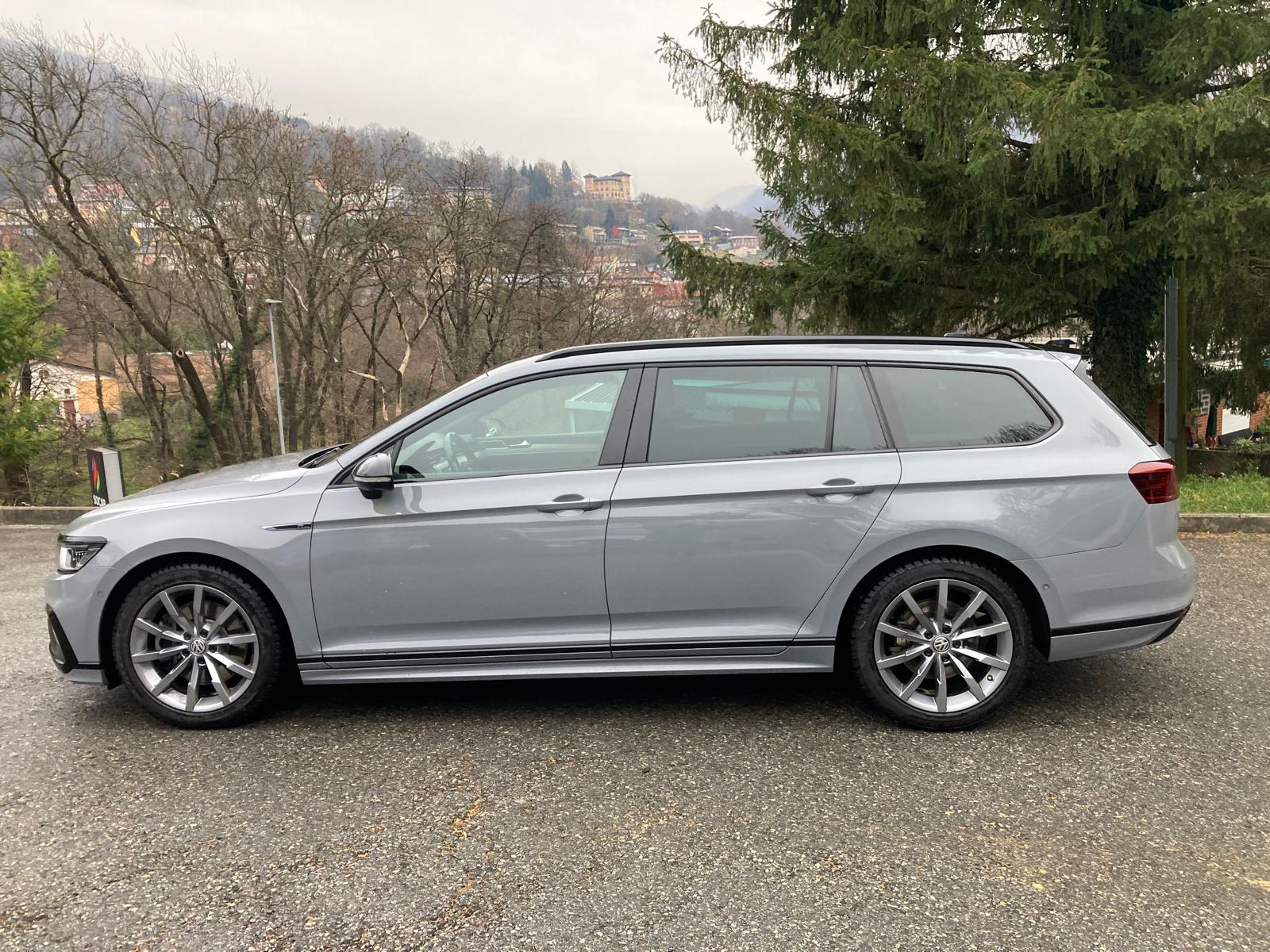 VW Passat Variant 2.0 TSI R-Line Edition 4Motion DSG-showroom-element-3