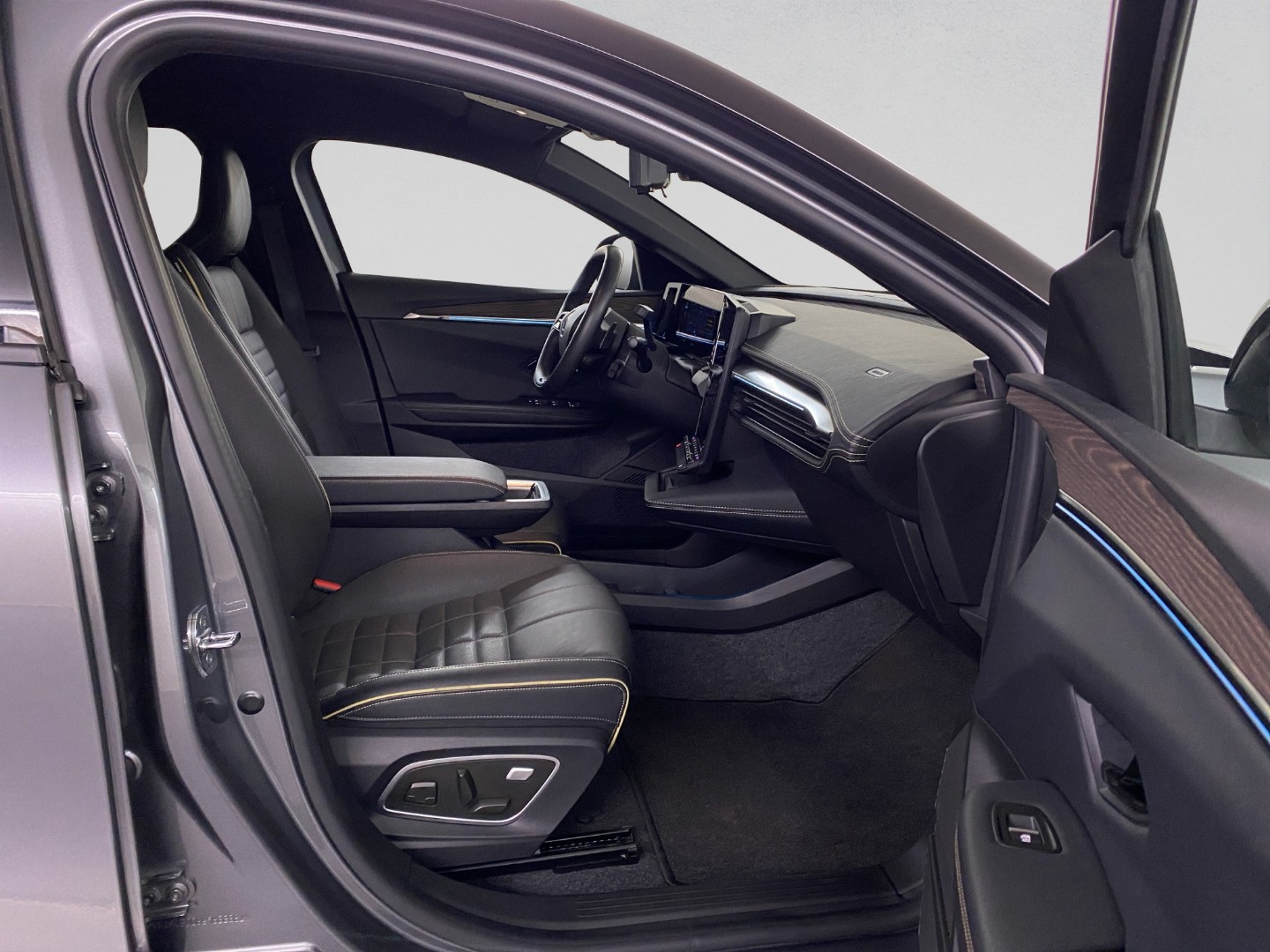 RENAULT Mégane E-TECH EV60 Iconic-image-13
