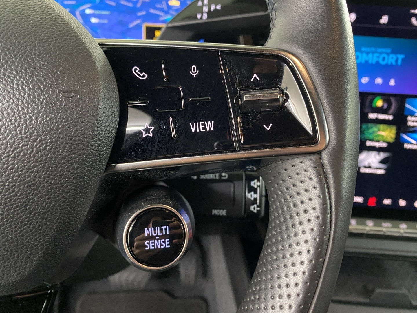 RENAULT Mégane E-TECH EV60 Iconic-image-15