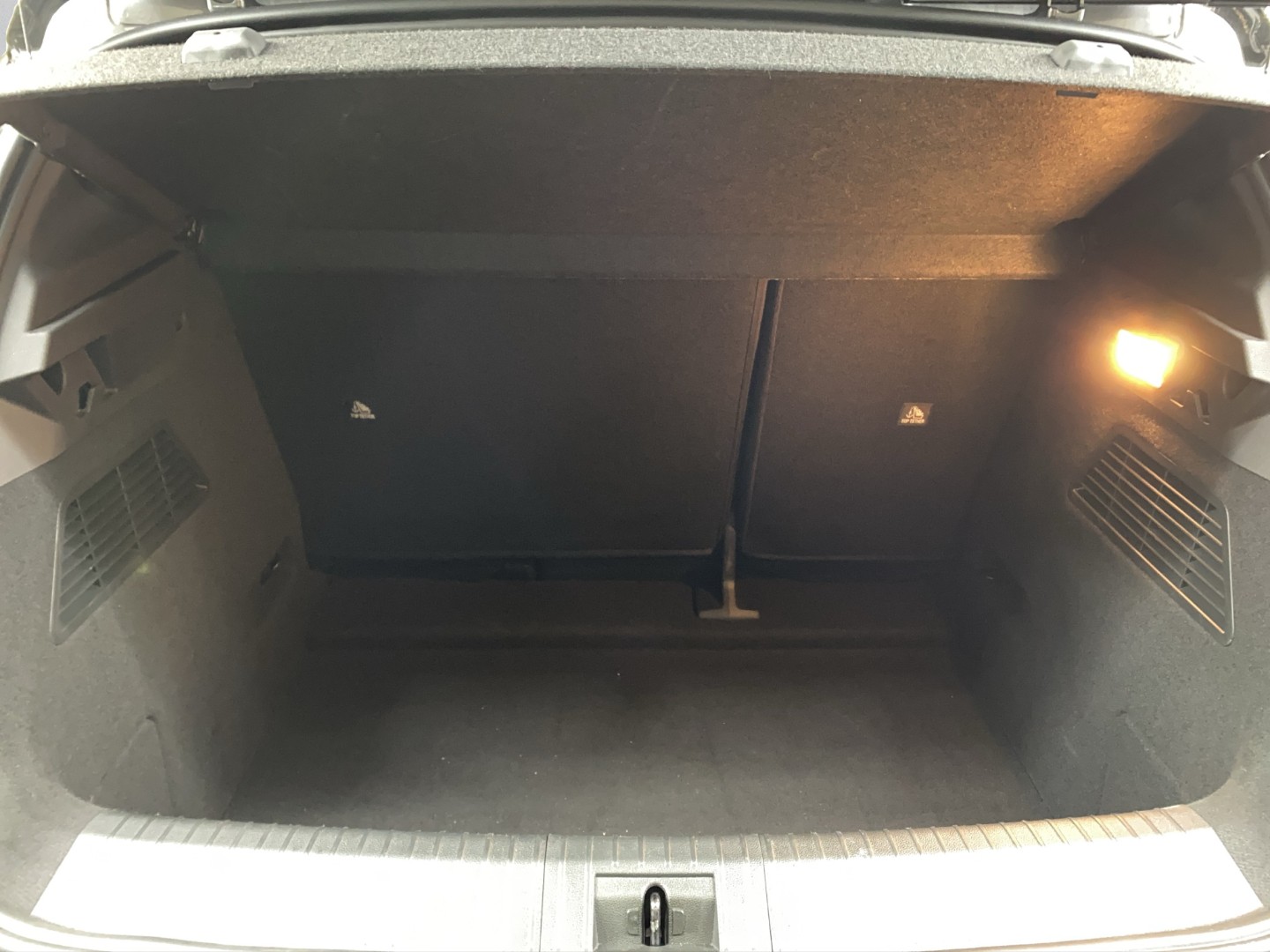 RENAULT Mégane E-TECH EV60 Iconic-image-27