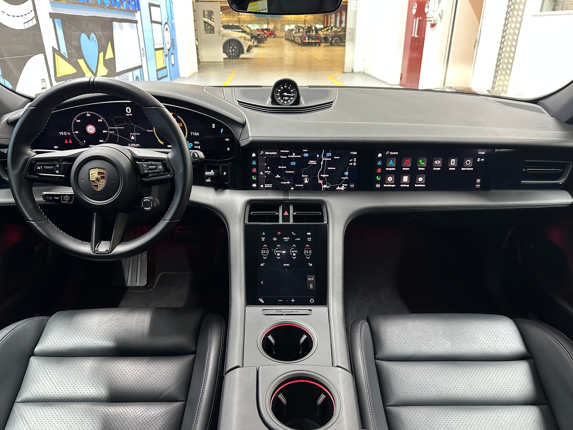 PORSCHE Taycan 4S-image-9
