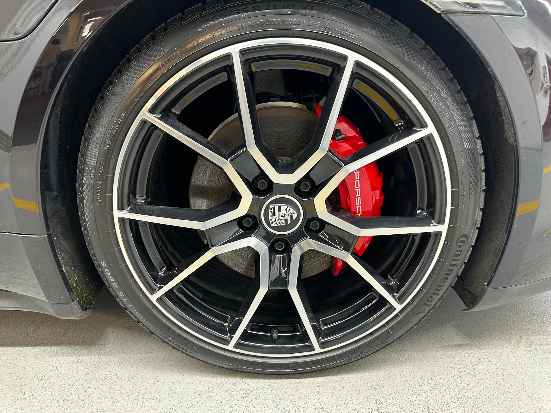 PORSCHE Taycan 4S-image-6