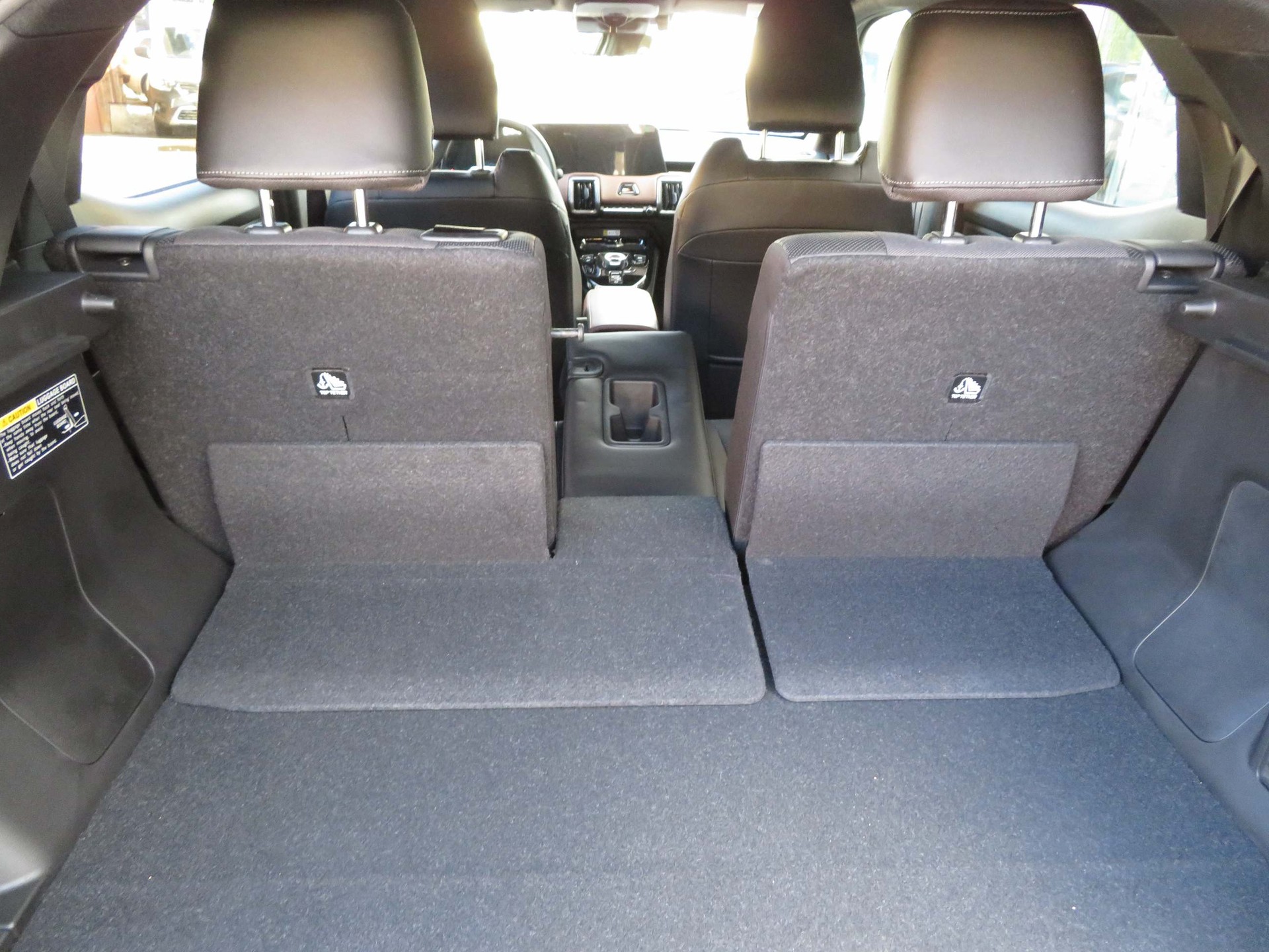 SUZUKI e Vitara Compact Top 4x4-image-12
