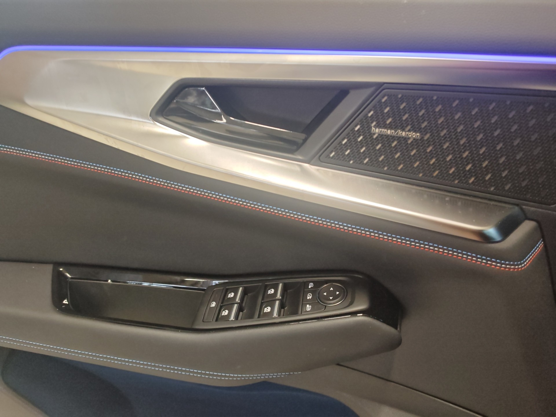 RENAULT Rafale 1.2 E-Tech Hybrid 200 Esprit Alpine-image-21