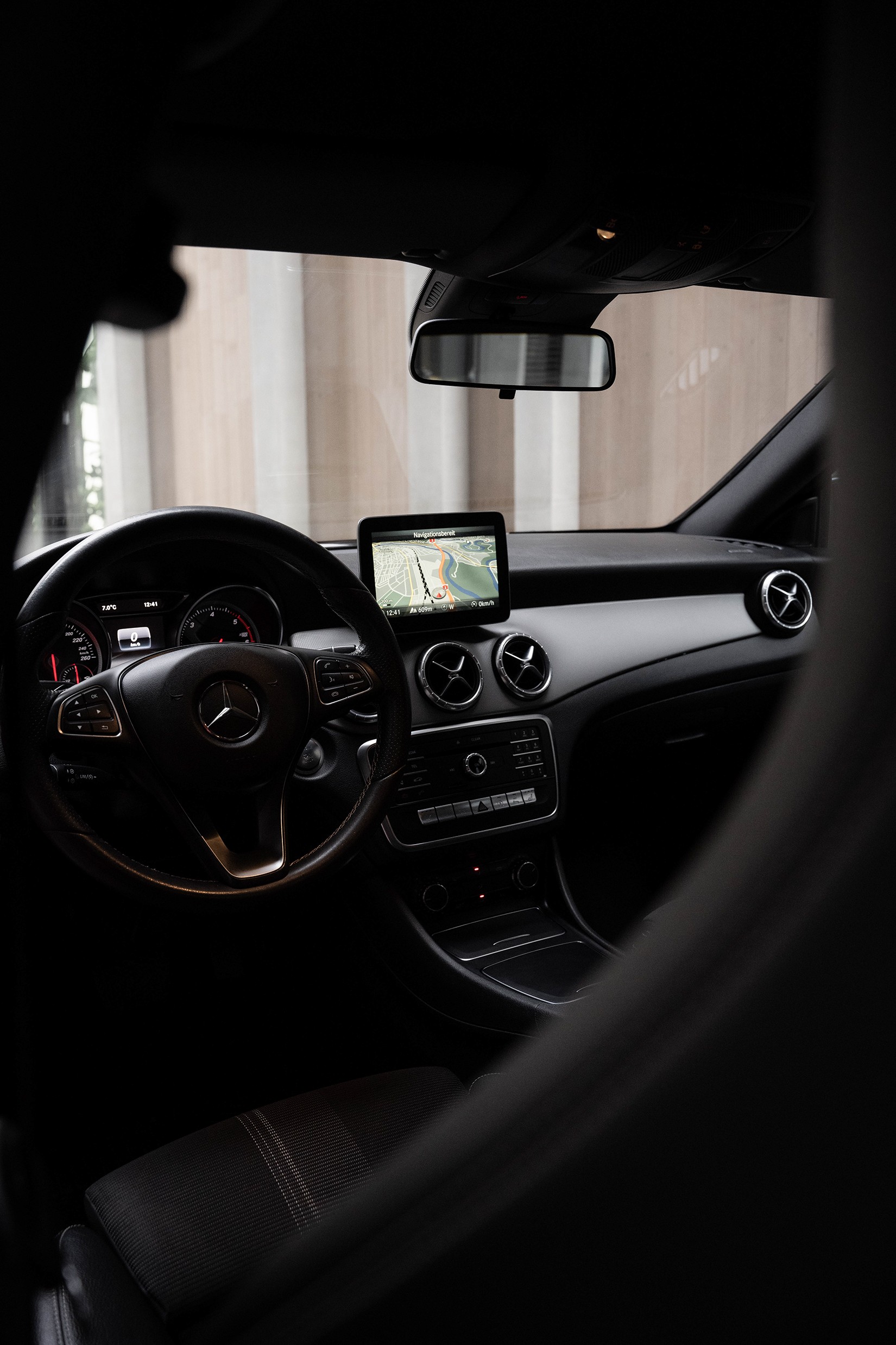 MERCEDES-BENZ CLA 200 d Night Star 7G-DCT-image-10