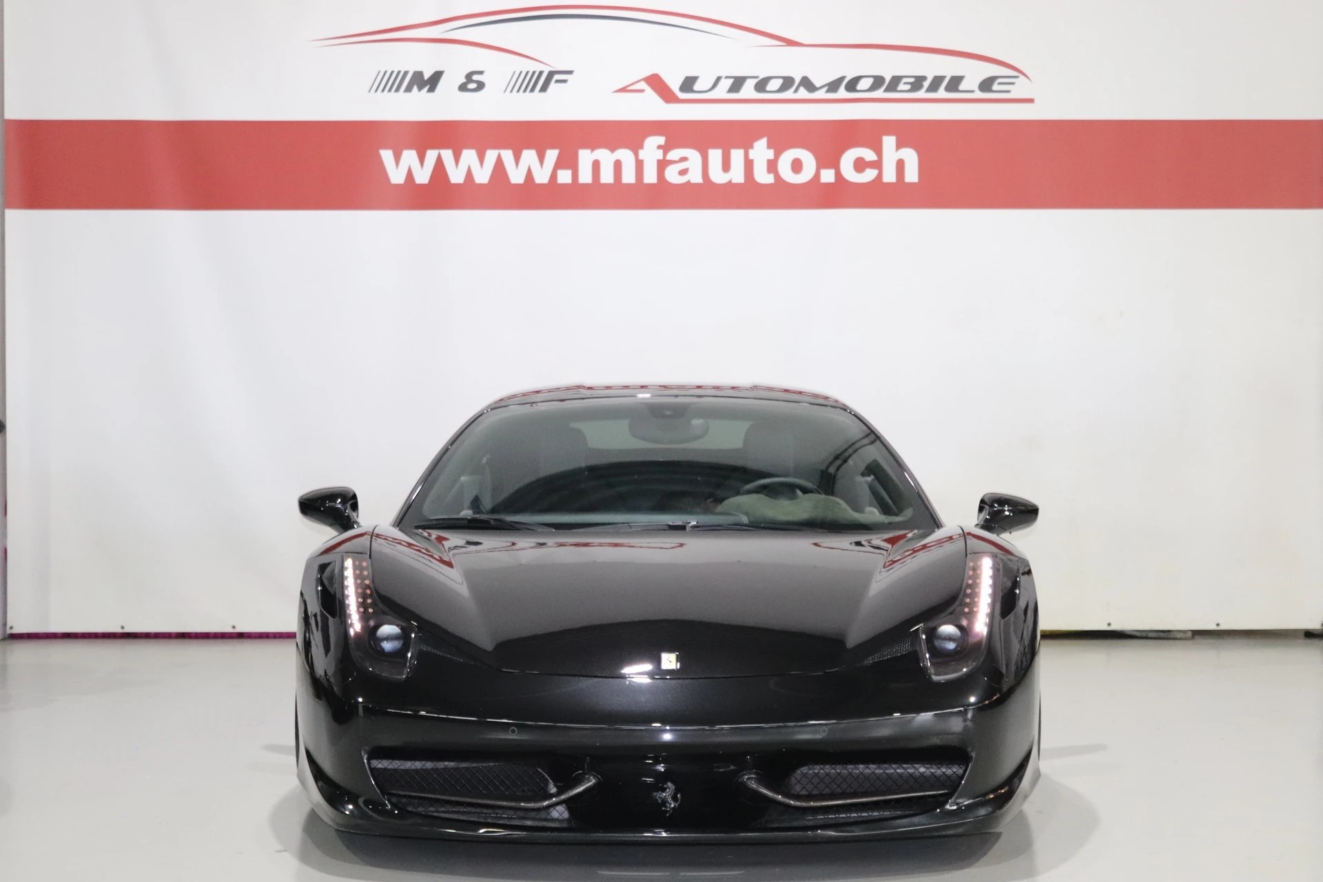 FERRARI 458 4.5 Italia-showroom-element-2