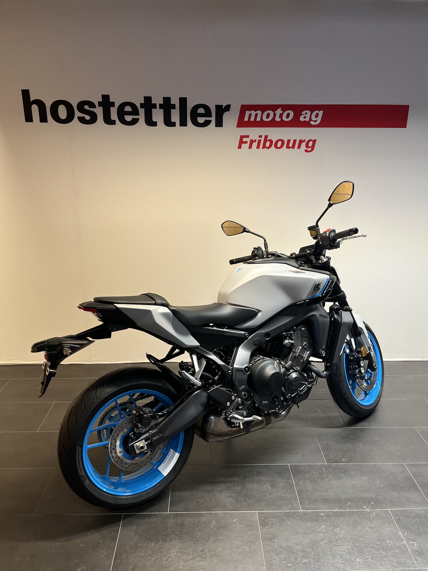 YAMAHA MT-09-image-2