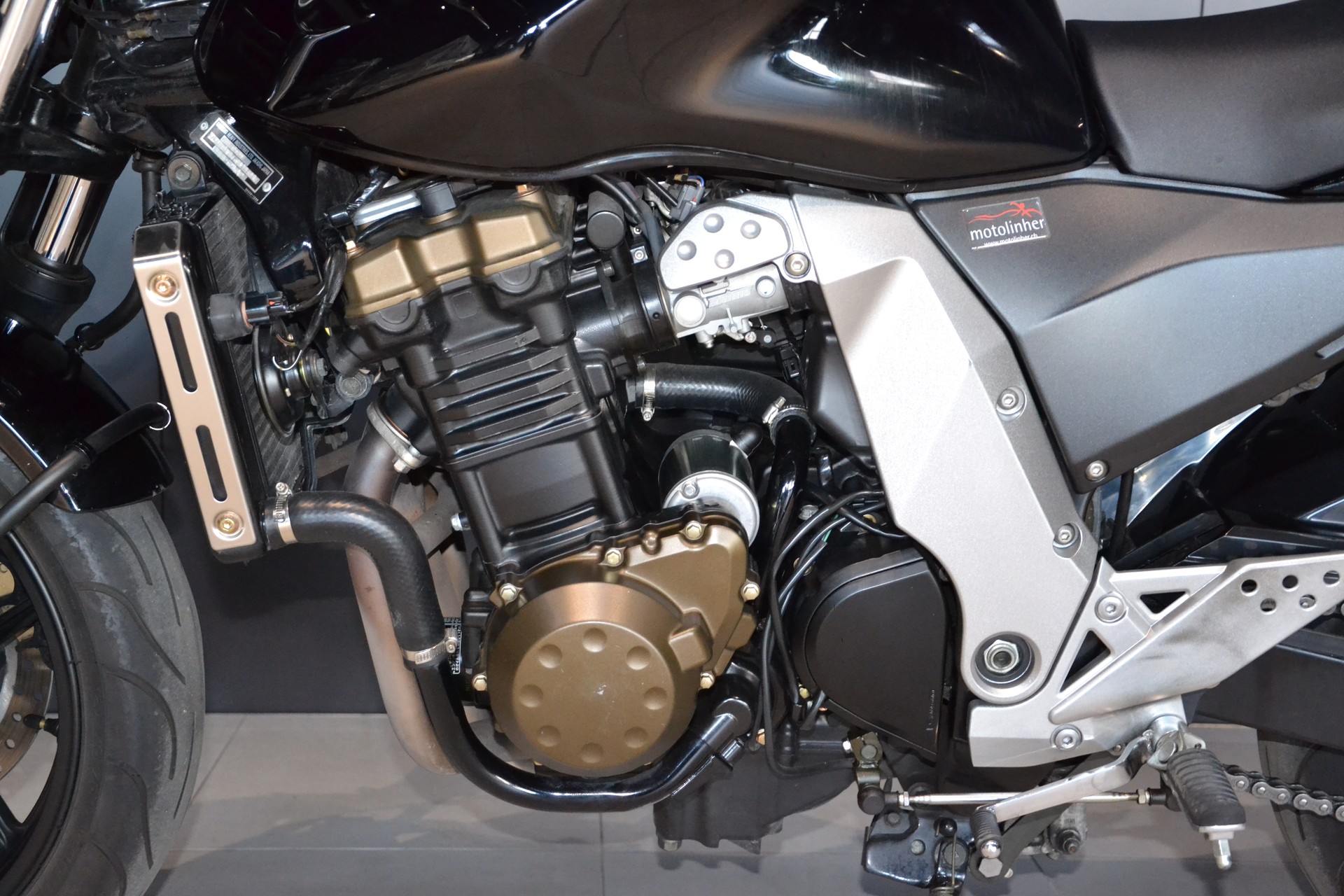 KAWASAKI Z 750-image-9