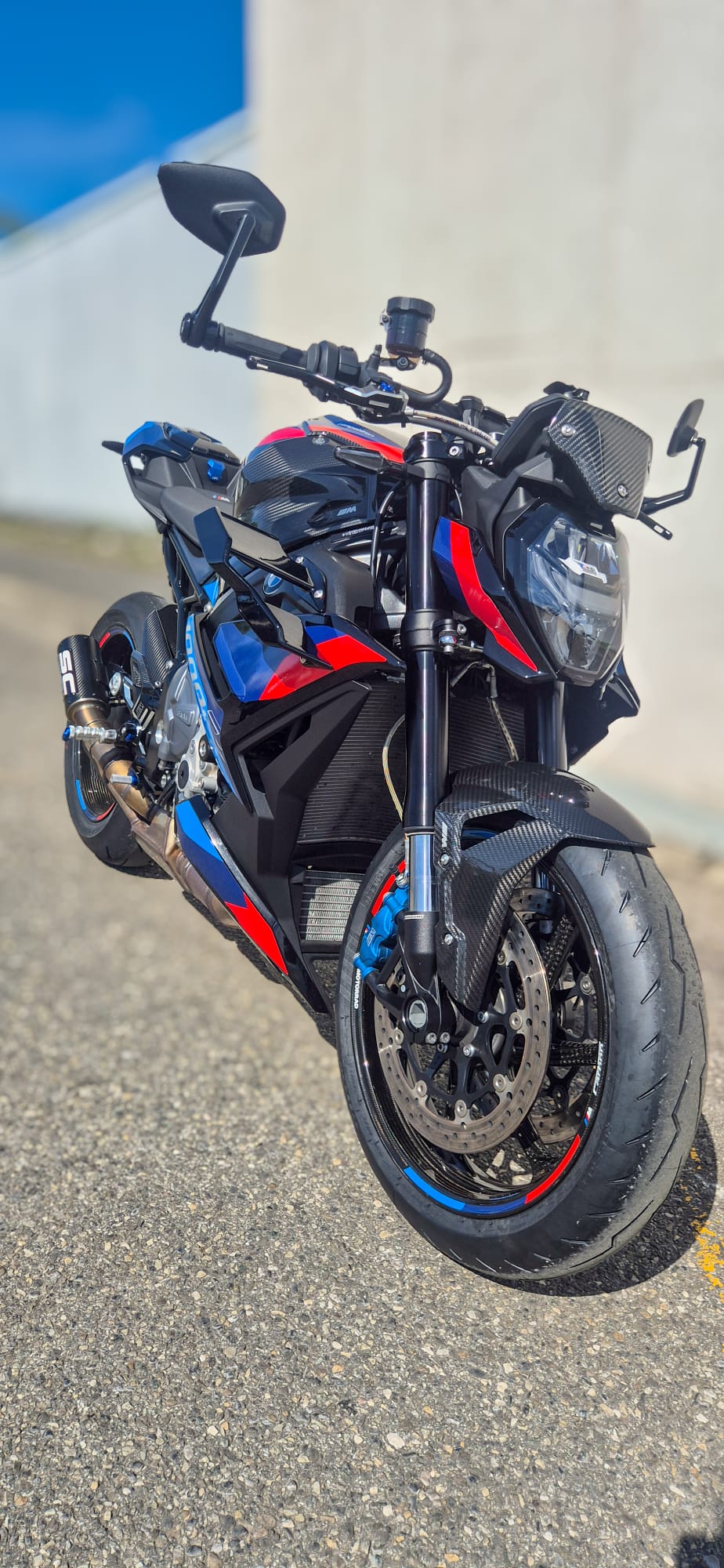BMW M 1000 R-image-1