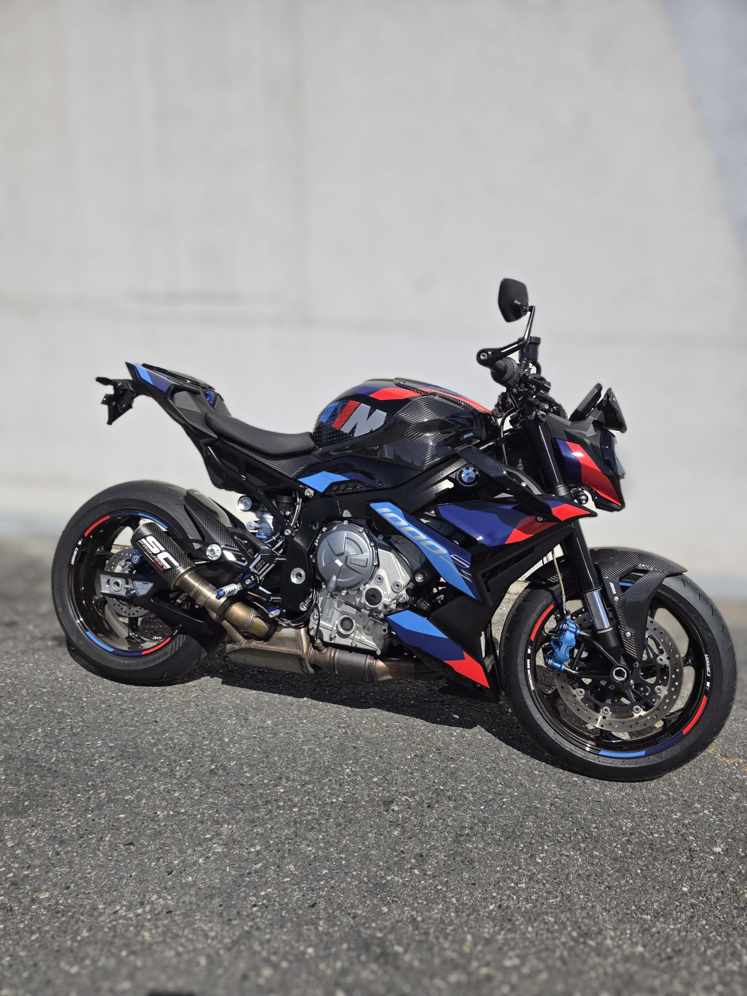 BMW M 1000 R-image-5