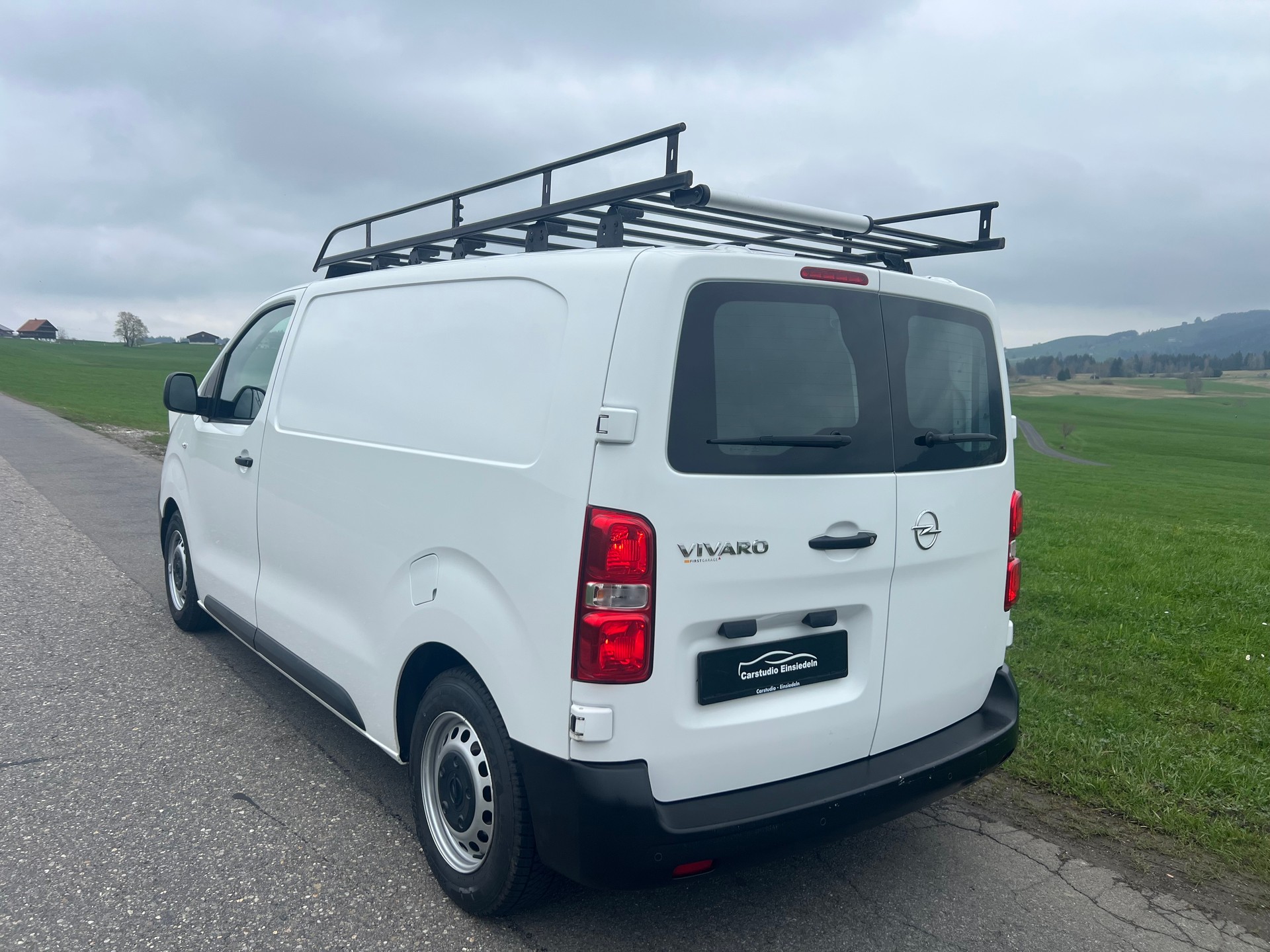 OPEL Vivaro Cargo 1.5 D Inkl. Innenausbau!-image-3