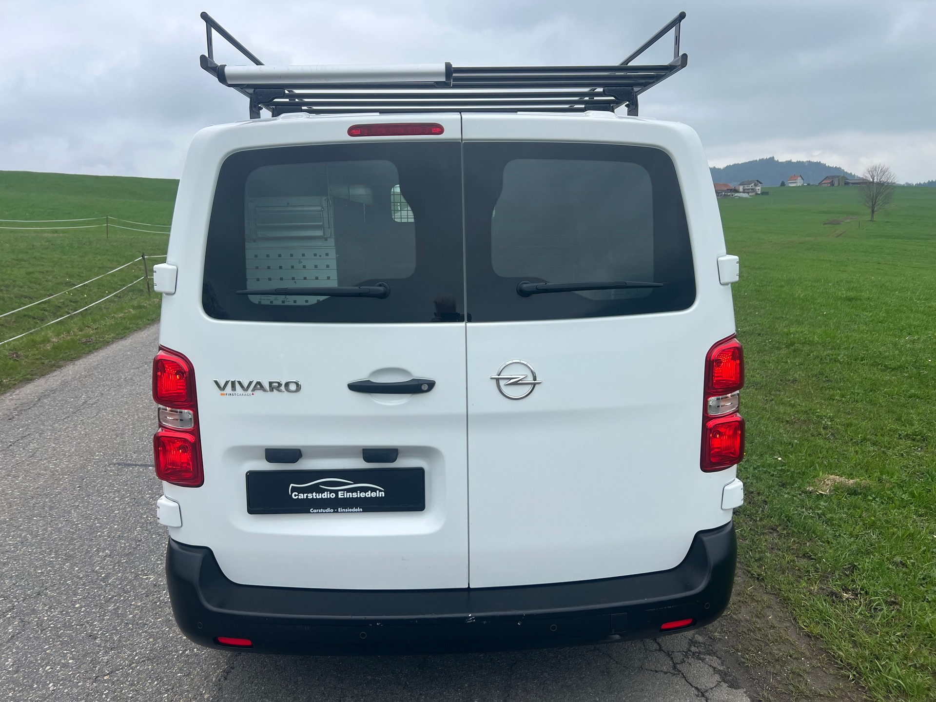 OPEL Vivaro Cargo 1.5 D Inkl. Innenausbau!-image-4