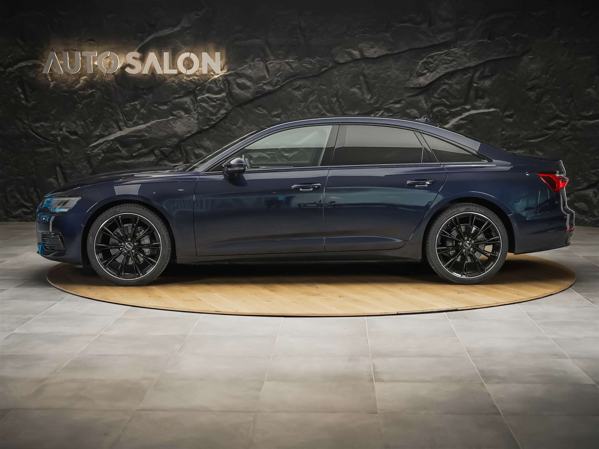 AUDI A6 Limousine 45 TFSI Design quattro S-tronic *21" Felgen*Assistenzpaket*Leder*-showroom-element-2