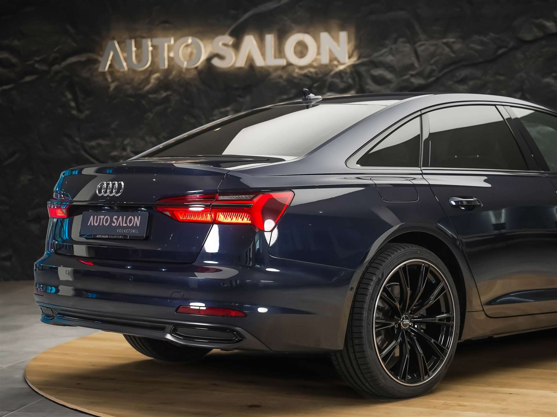 AUDI A6 Limousine 45 TFSI Design quattro S-tronic *21" Felgen*Assistenzpaket*Leder*-image-18