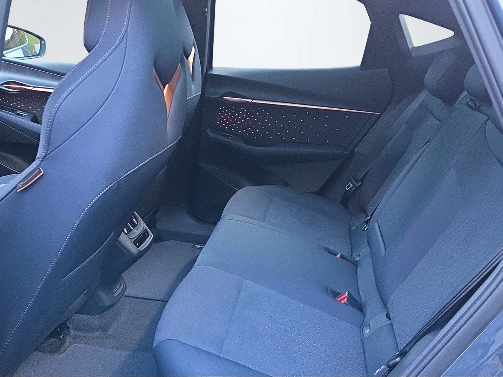 CUPRA Tavascan AD PE 77kWh 340PS 4D 340PS/250kW BEV elektrisch-image-9