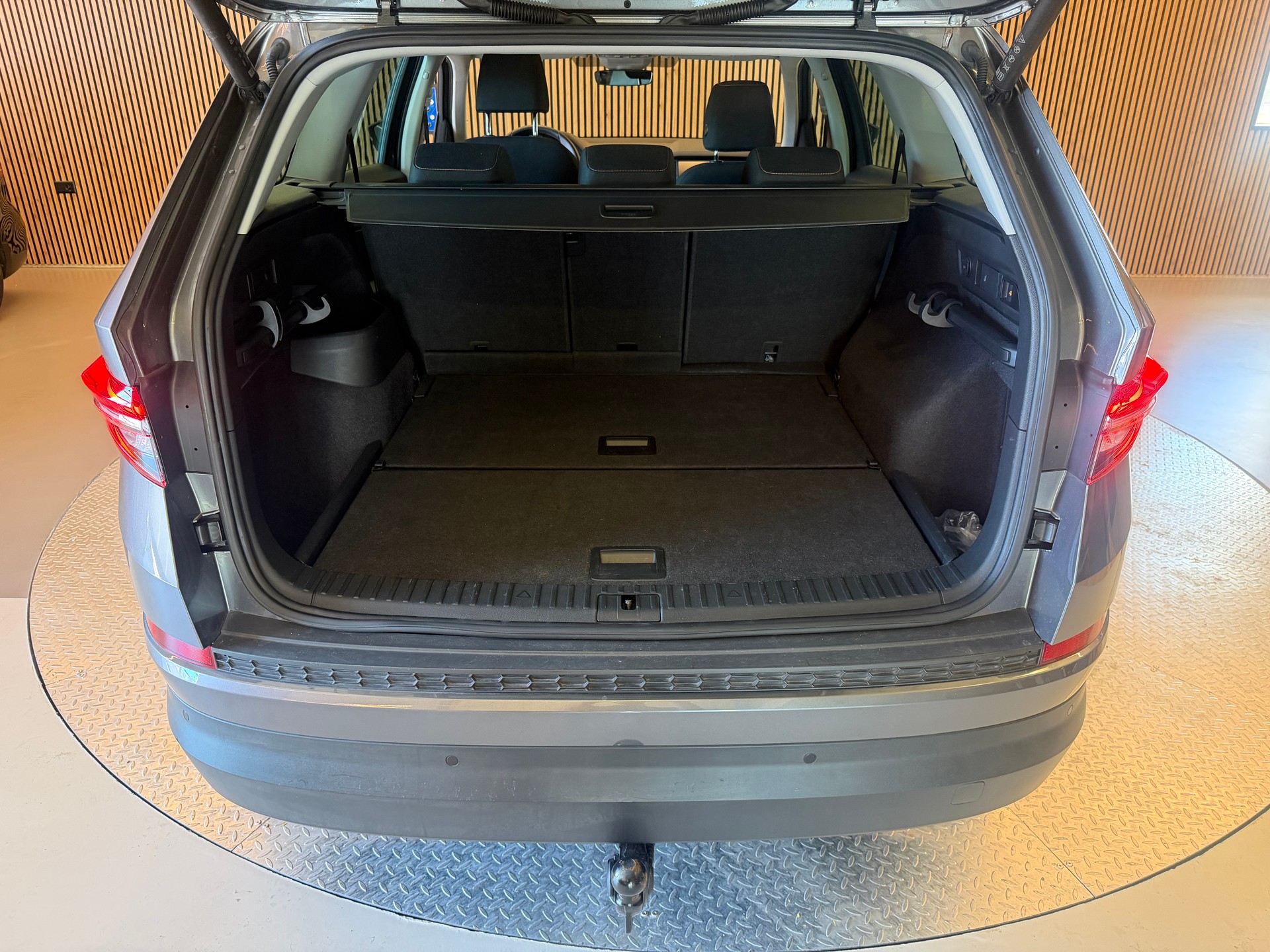 SKODA Kodiaq 2.0 TDI Clever 4x4 DSG-image-22