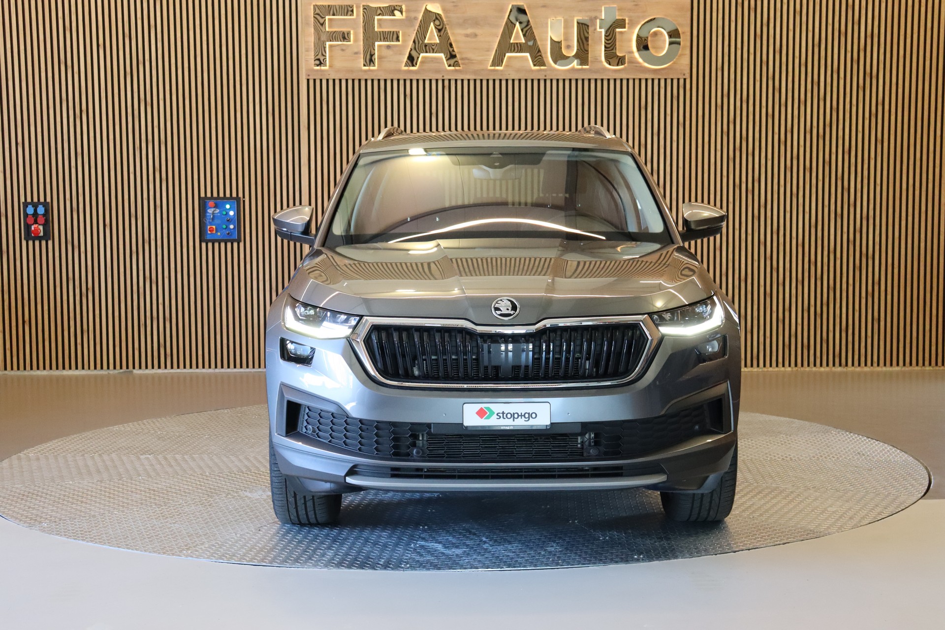 SKODA Kodiaq 2.0 TDI Clever 4x4 DSG-showroom-element-1