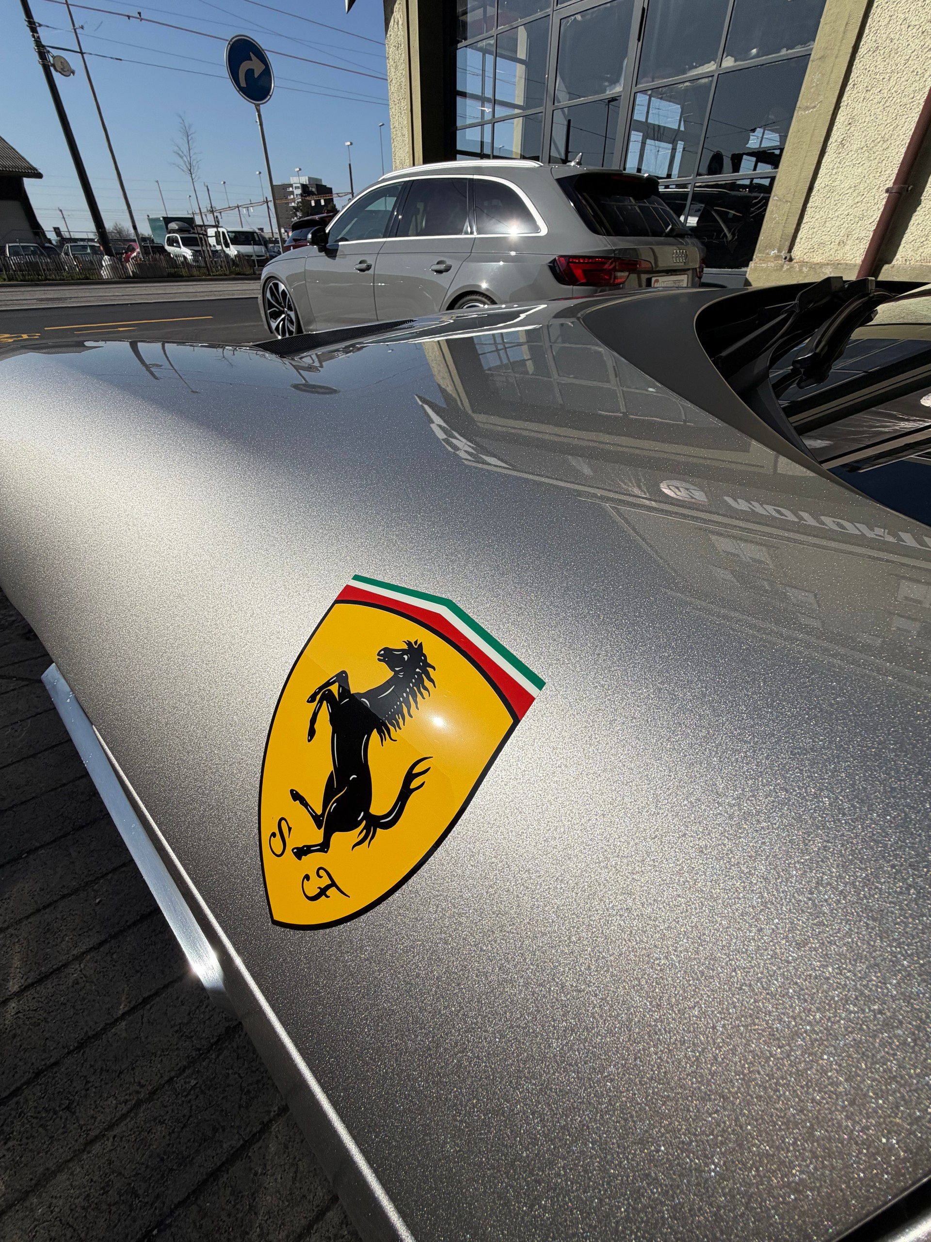 FERRARI 12 Cilindri-image-12