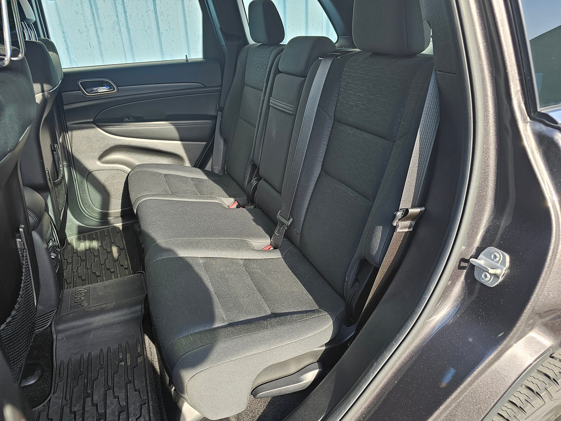 JEEP Grand Cherokee 3.0 CRD Laredo-image-8