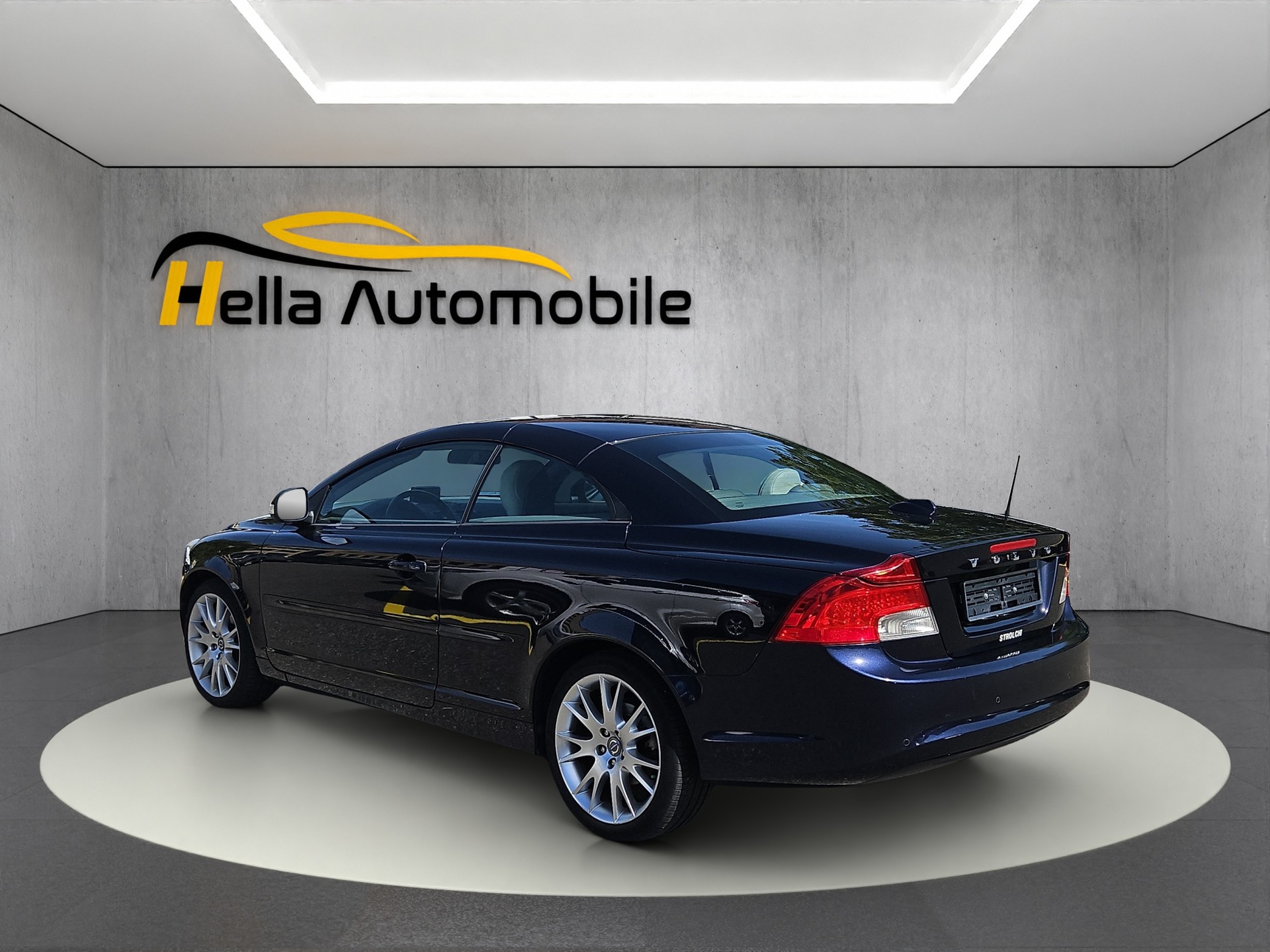 VOLVO C70 2.0D Momentum Powershift-image-2