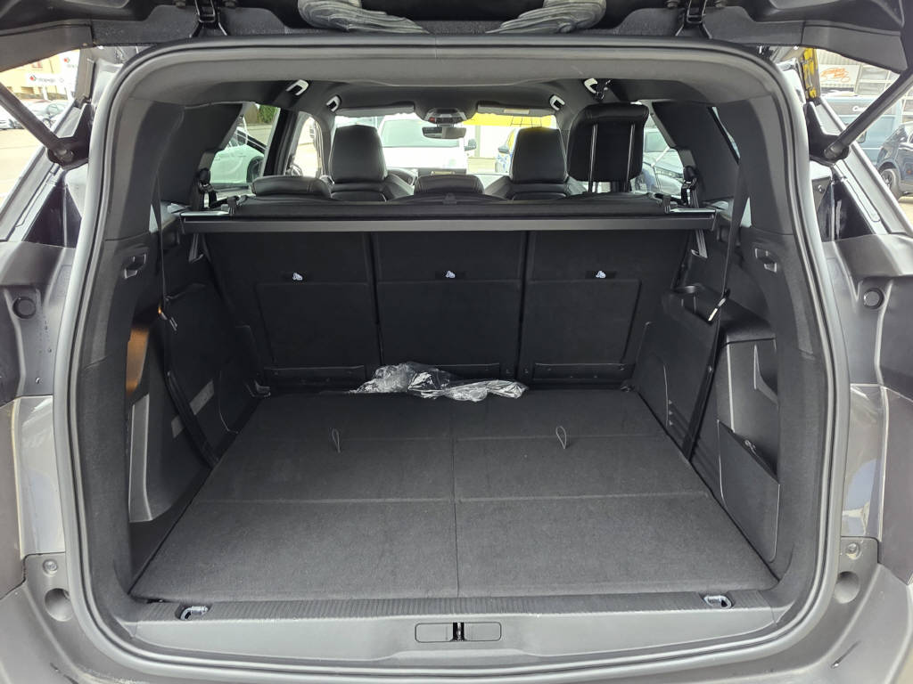 PEUGEOT 5008 1.2 PureTech GT-image-7