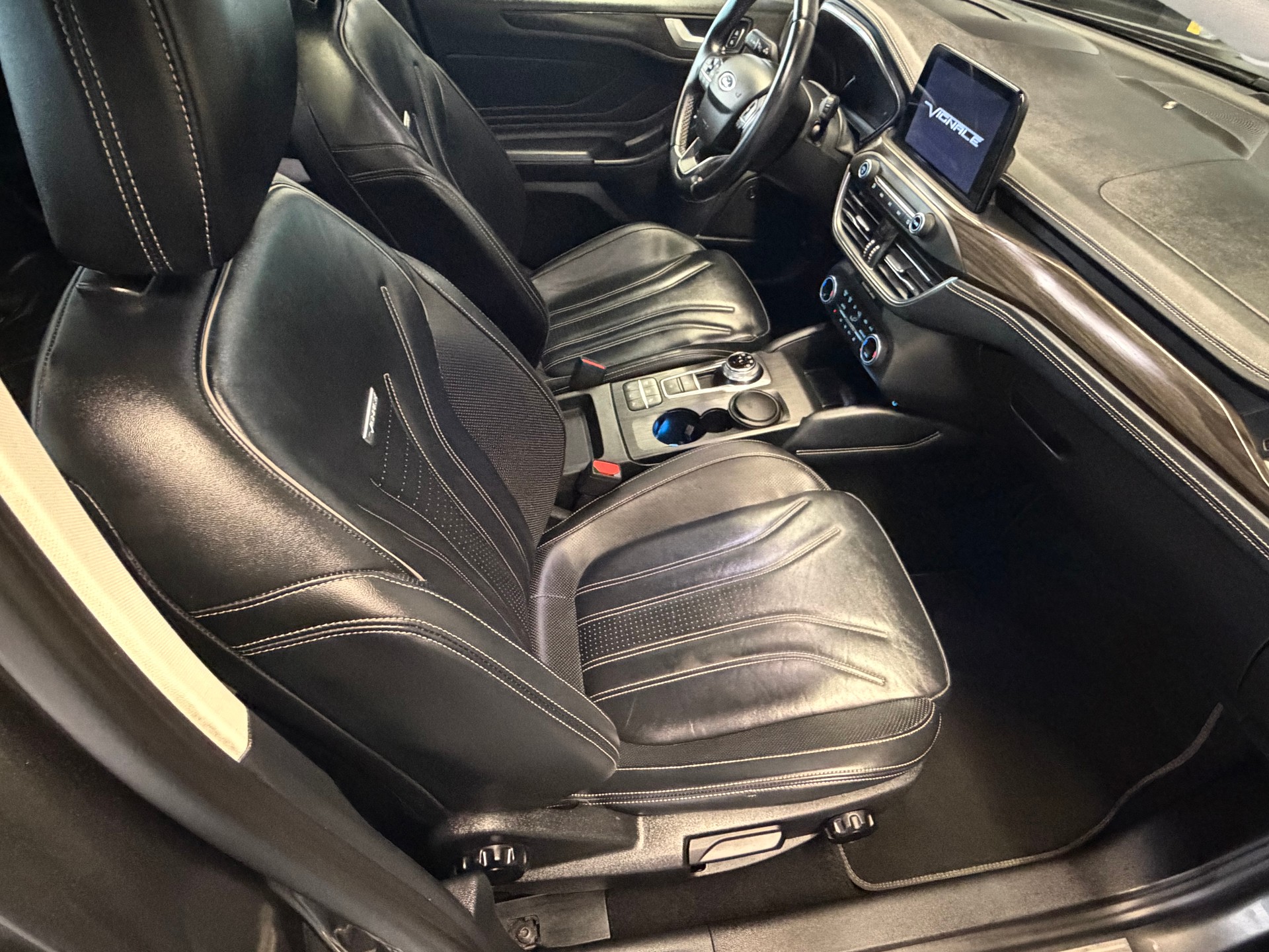 FORD Focus 1.5 SCTi Vignale Automatic-image-11