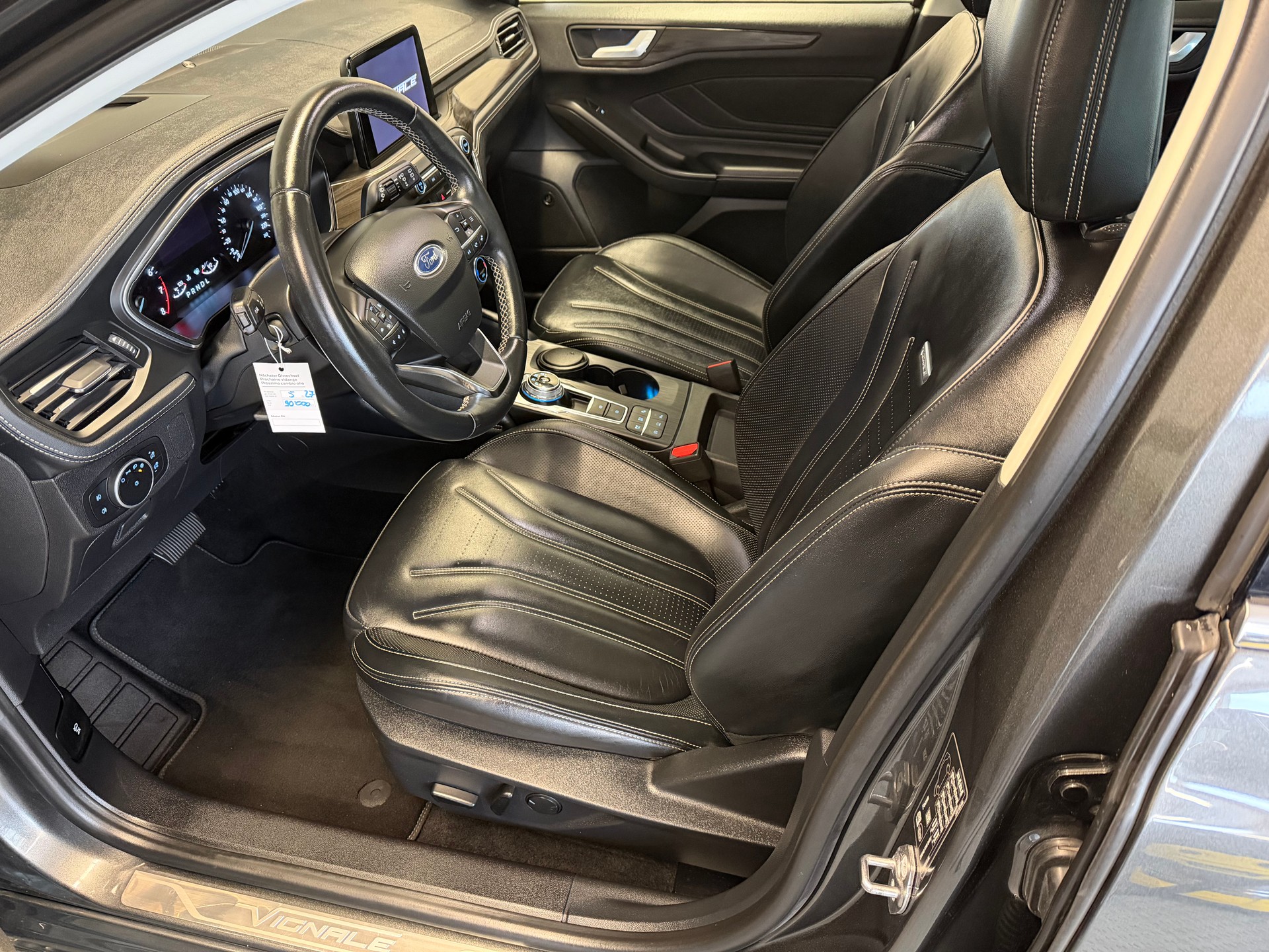 FORD Focus 1.5 SCTi Vignale Automatic-image-9