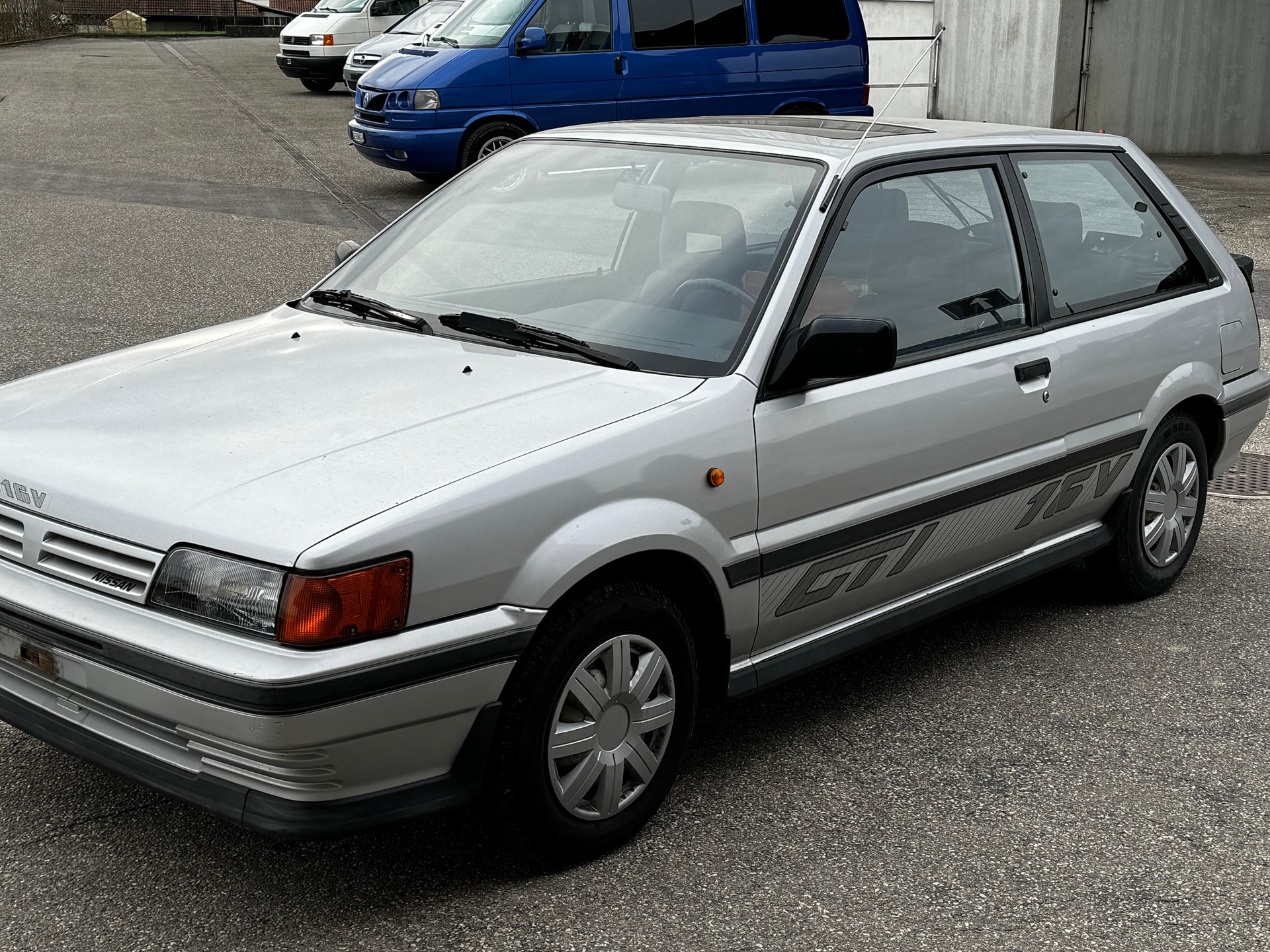 NISSAN SUNNY