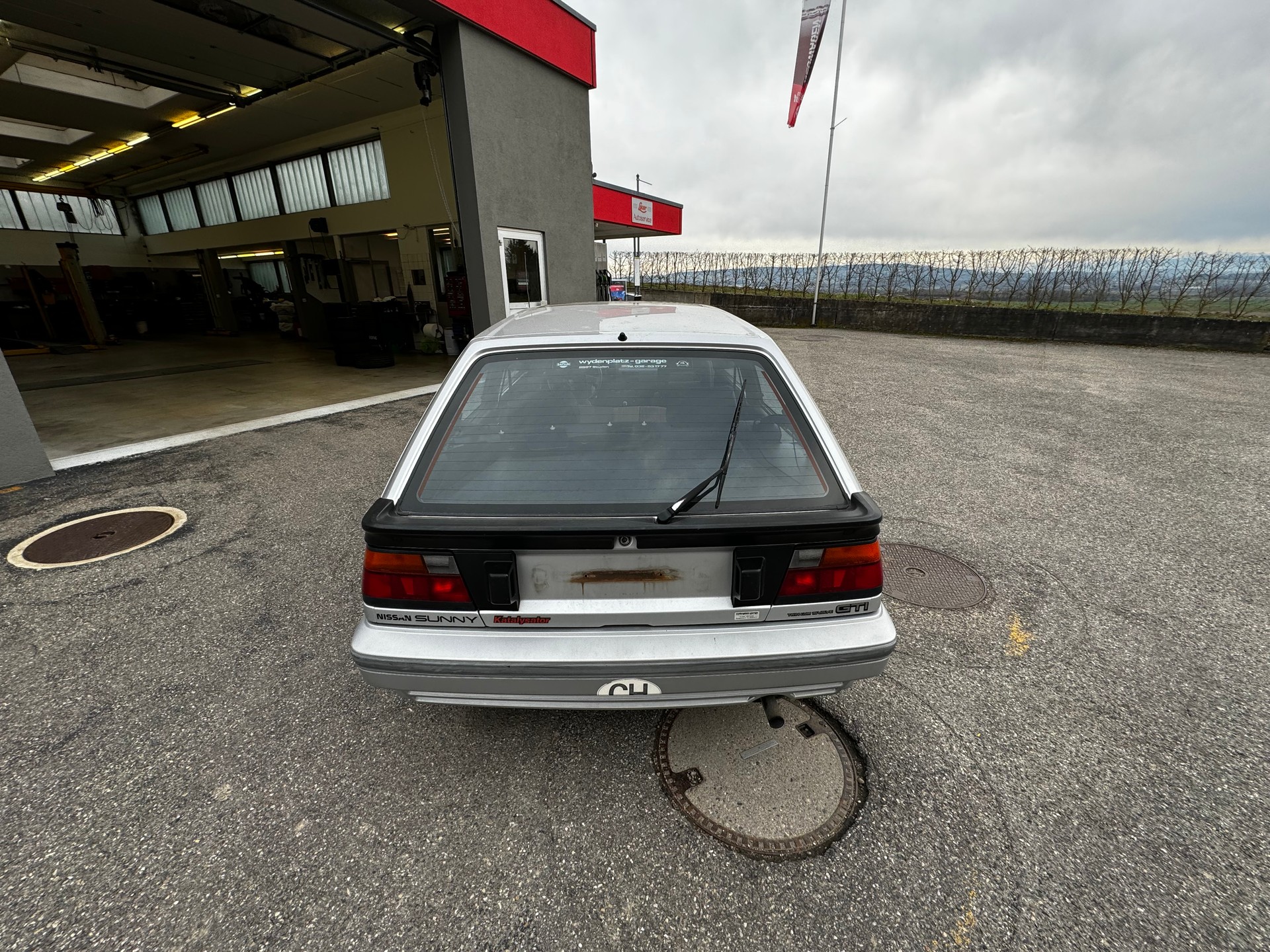 NISSAN SUNNY-image-5
