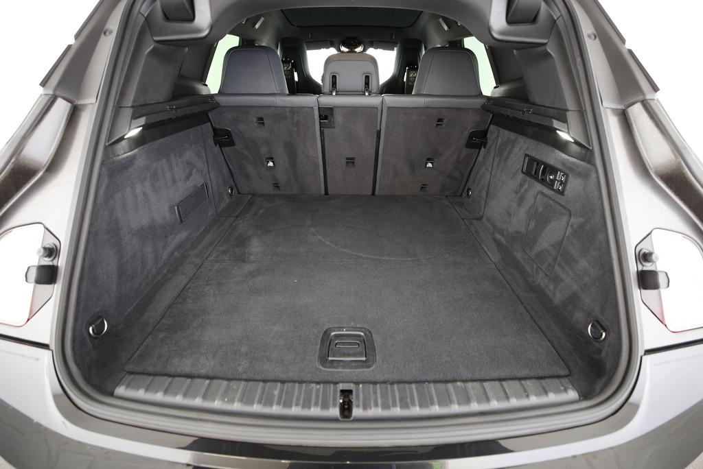 BMW iX xDrive50-image-15