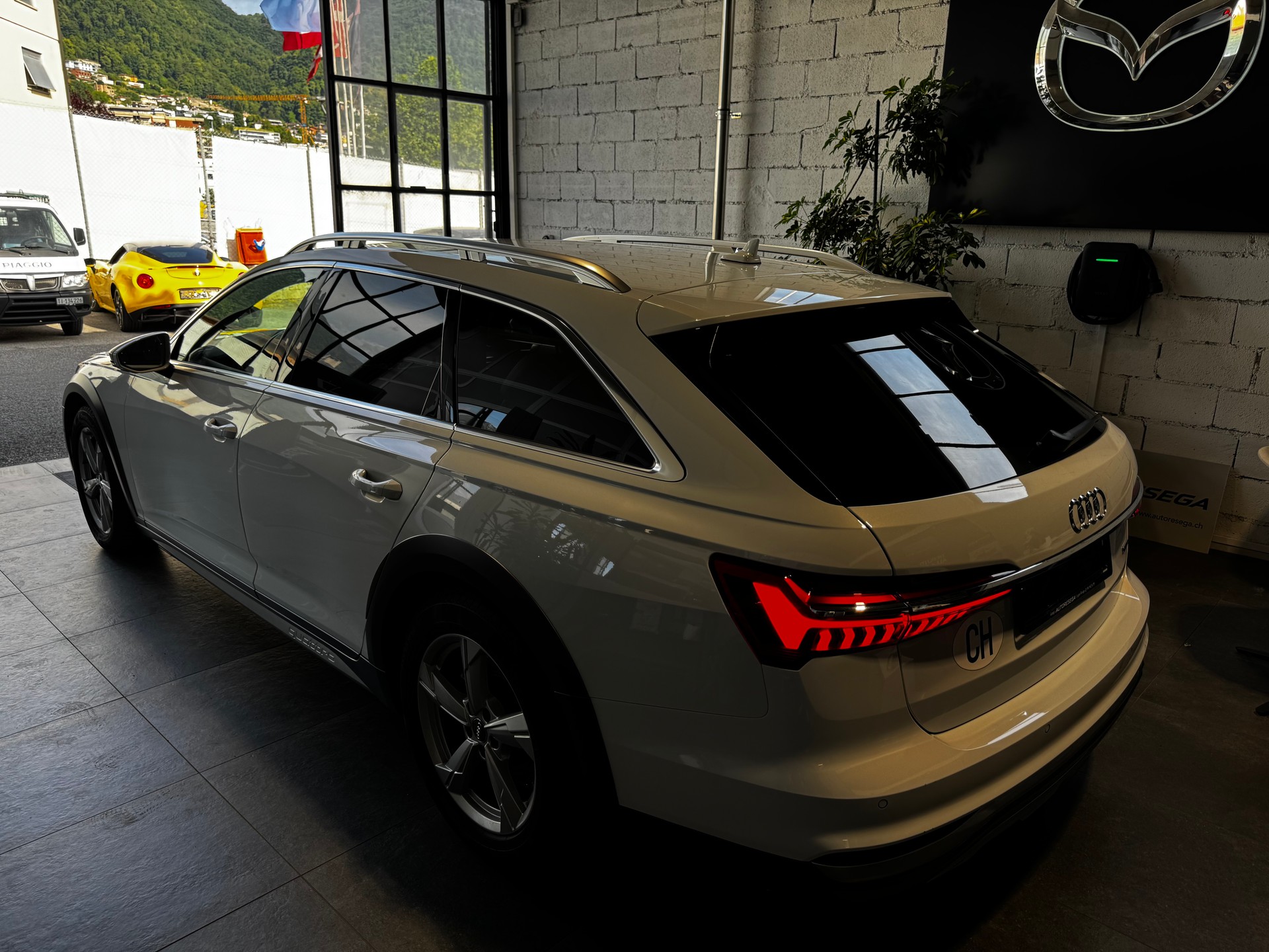 AUDI A6 allroad 50 TDI quattro tiptronic-image-4