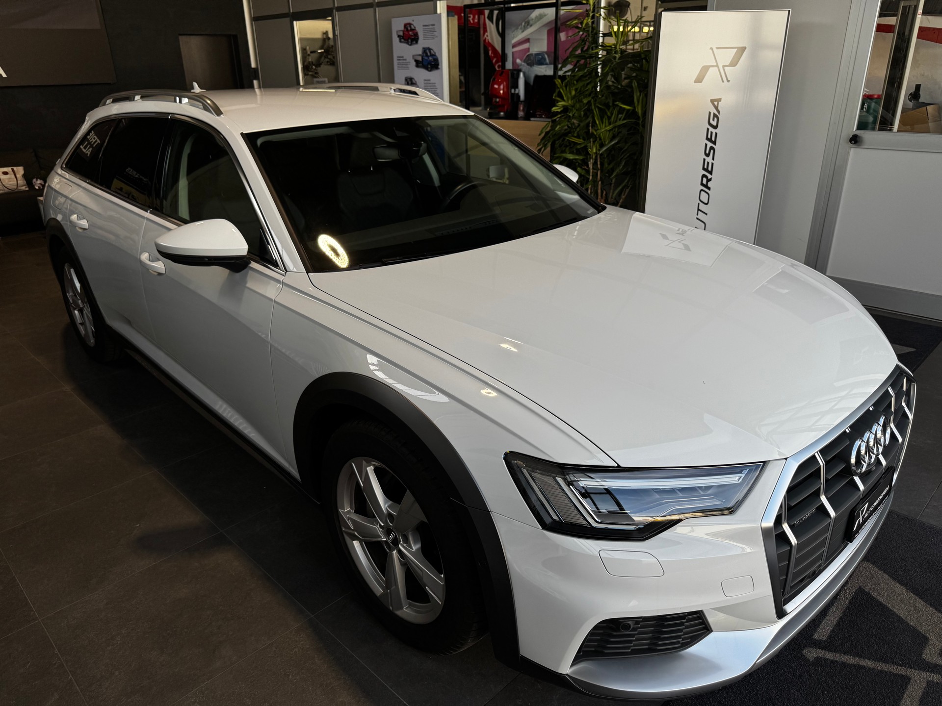 AUDI A6 allroad 50 TDI quattro tiptronic