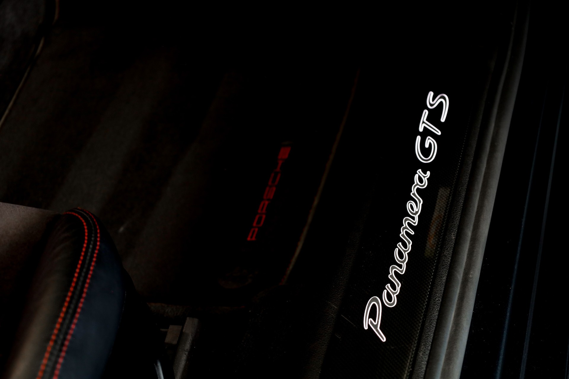 PORSCHE Panamera GTS Sport Turismo PDK-image-14