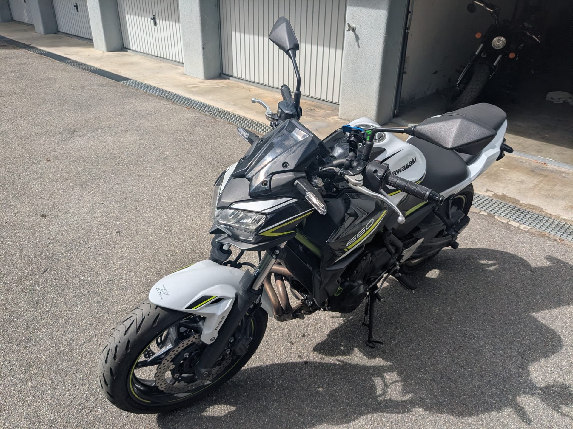 KAWASAKI Z 650-image-3