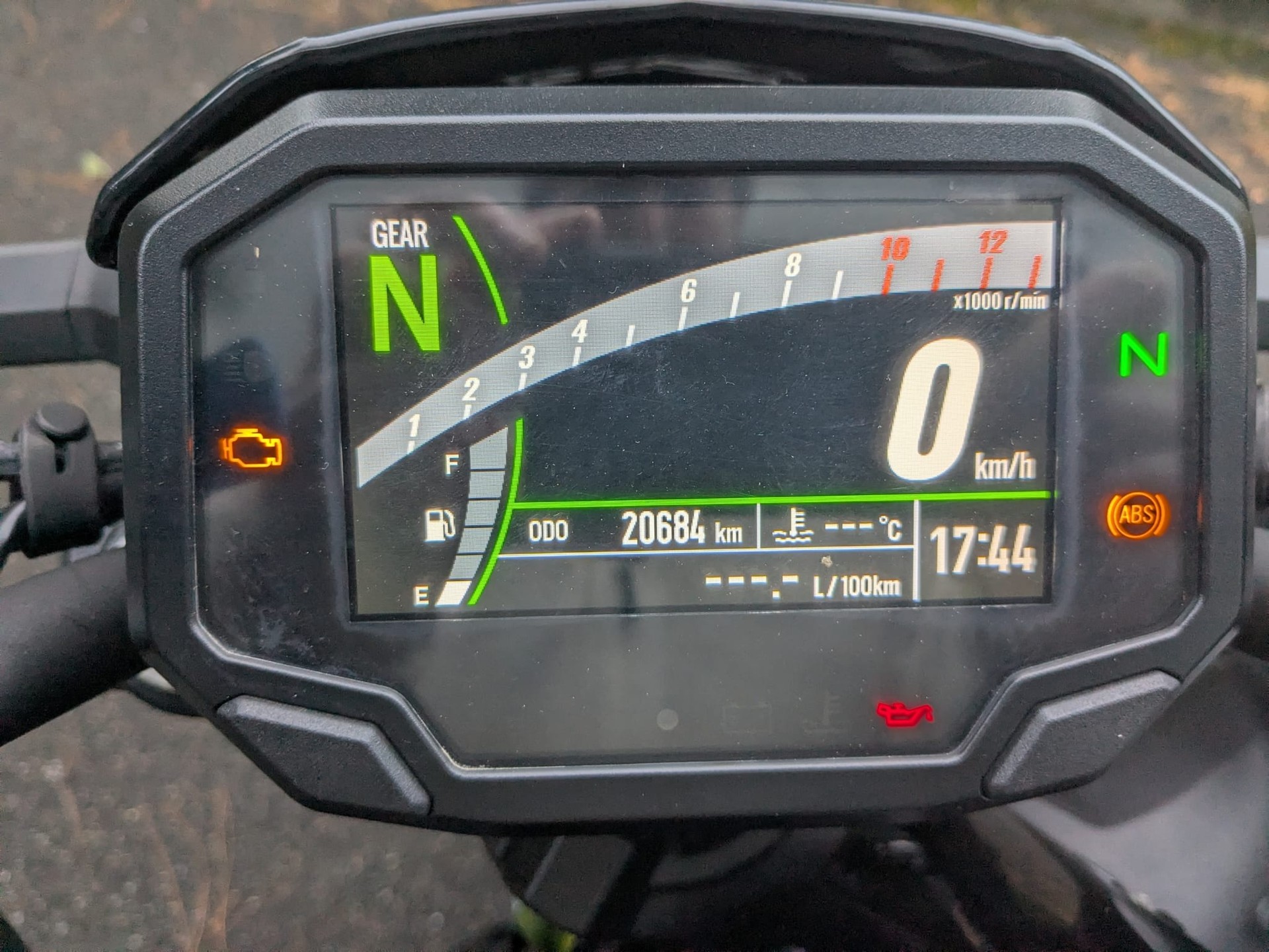KAWASAKI Z 650-image-5