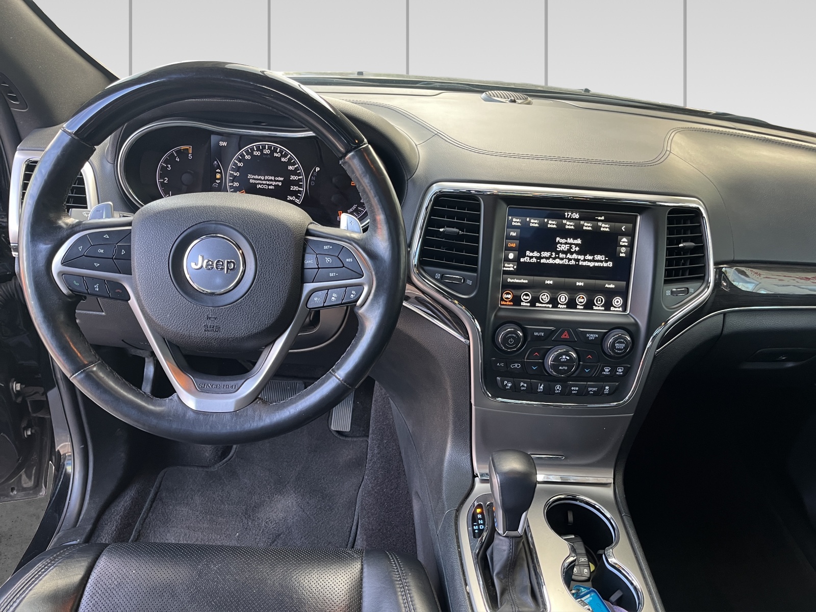 JEEP Grand Cherokee 3.0 CRD Overland Automatic-image-7
