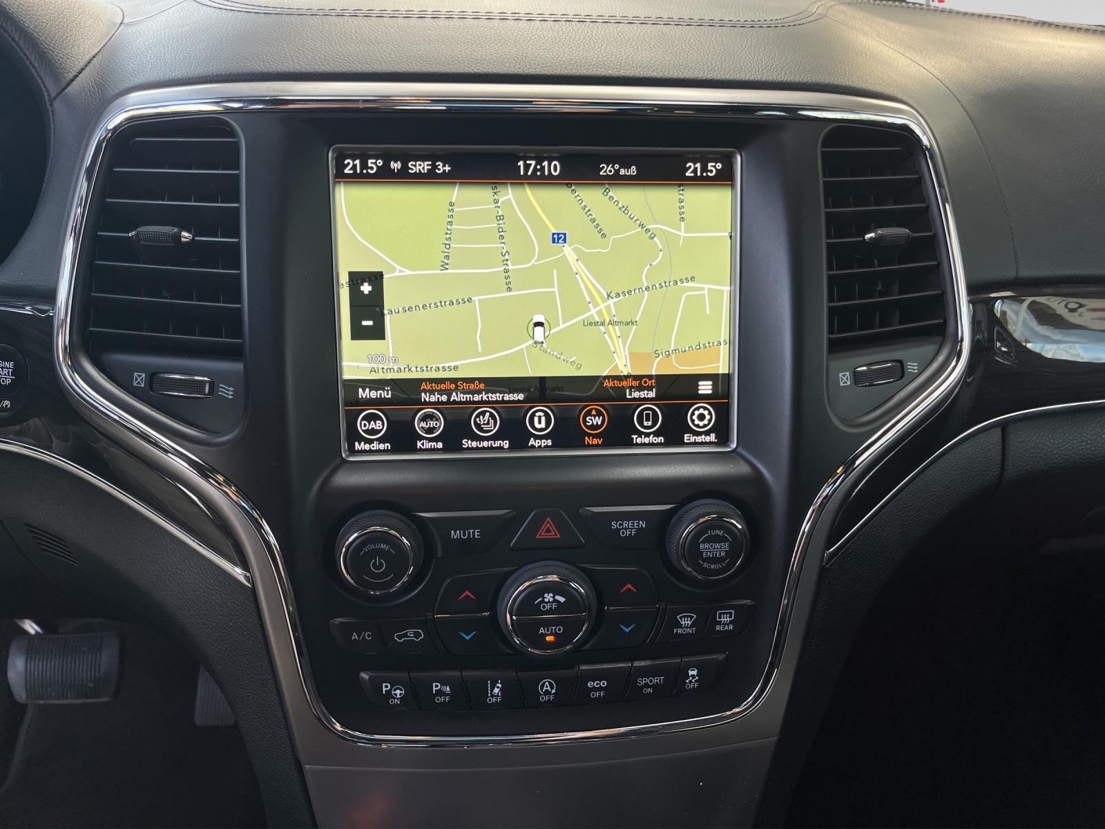 JEEP Grand Cherokee 3.0 CRD Overland Automatic-image-9