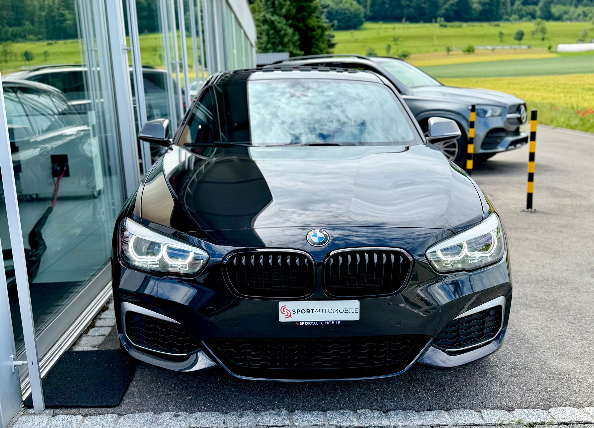 BMW M140i xDrive Steptronic-image-2