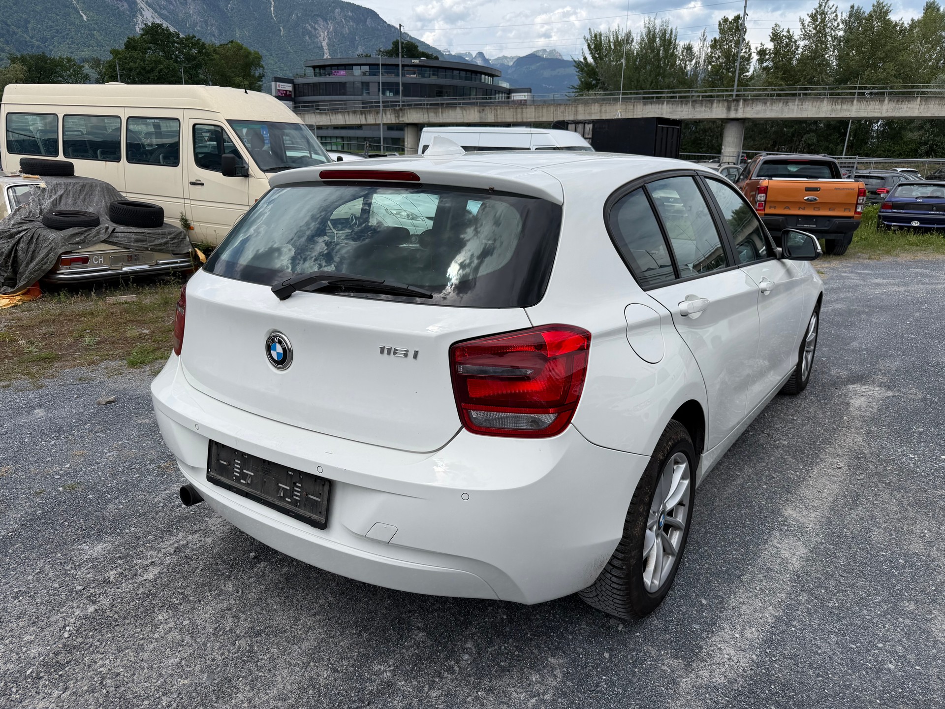 BMW 116i-image-4