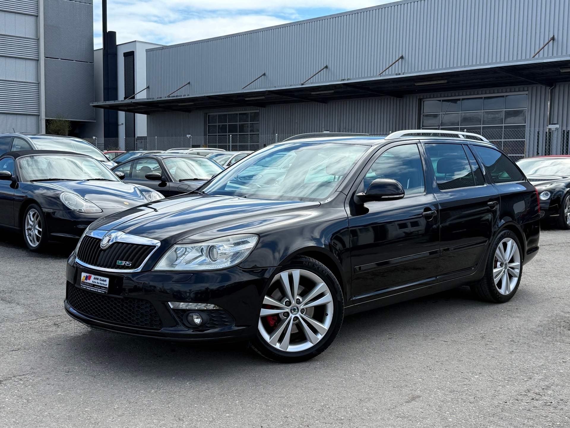 SKODA Octavia Combi 2.0 TSI RS DSG / Leder / PDC / Navi / 18 Zoll / HiFi Soundsystem