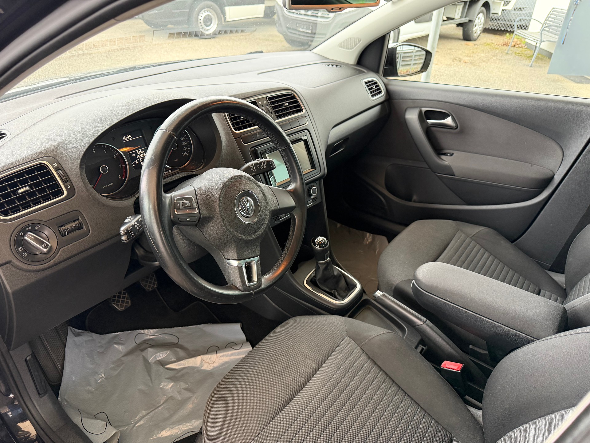 VW Polo 1.2 TSI Comfortline-image-4
