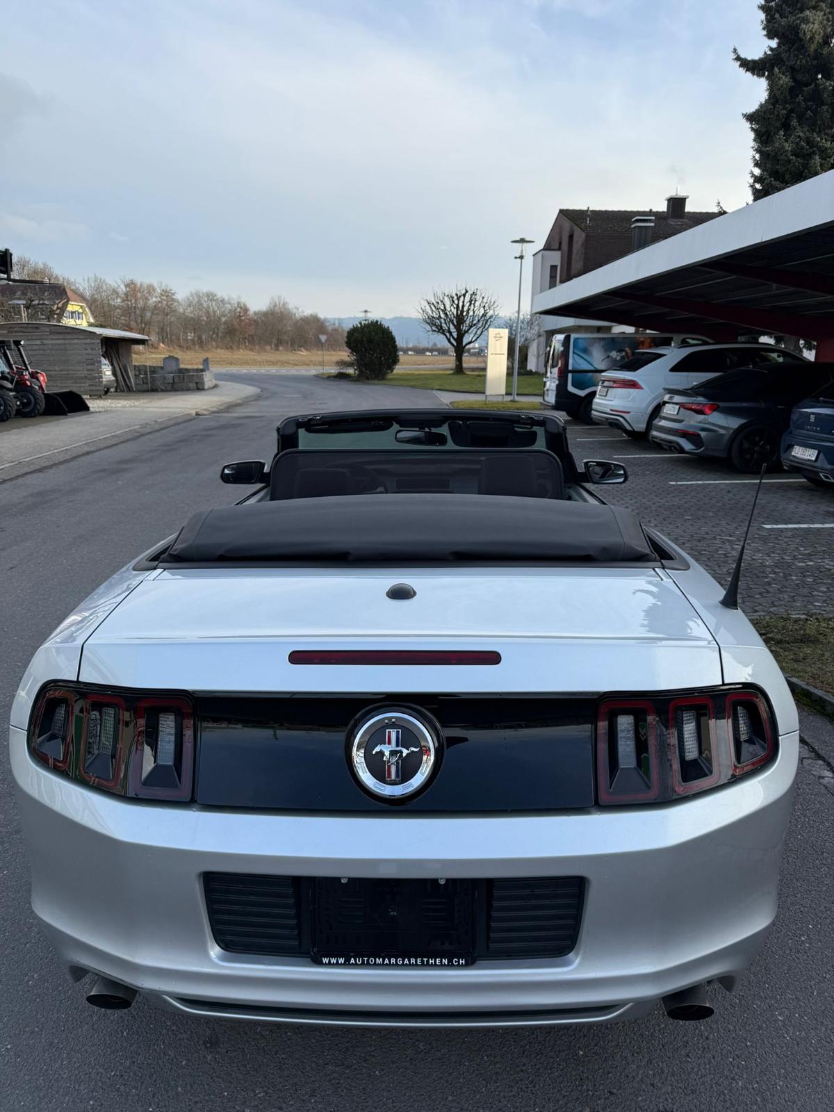 FORD MUSTANG 3.7 Cabrio-image-7