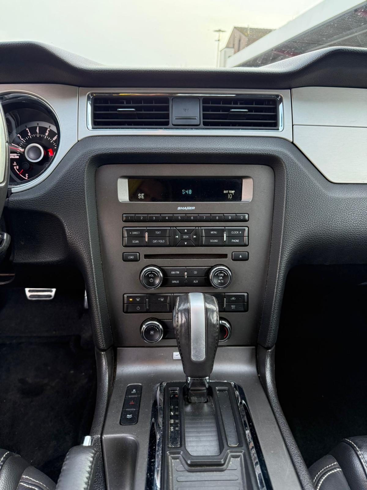 FORD MUSTANG 3.7 Cabrio-image-11