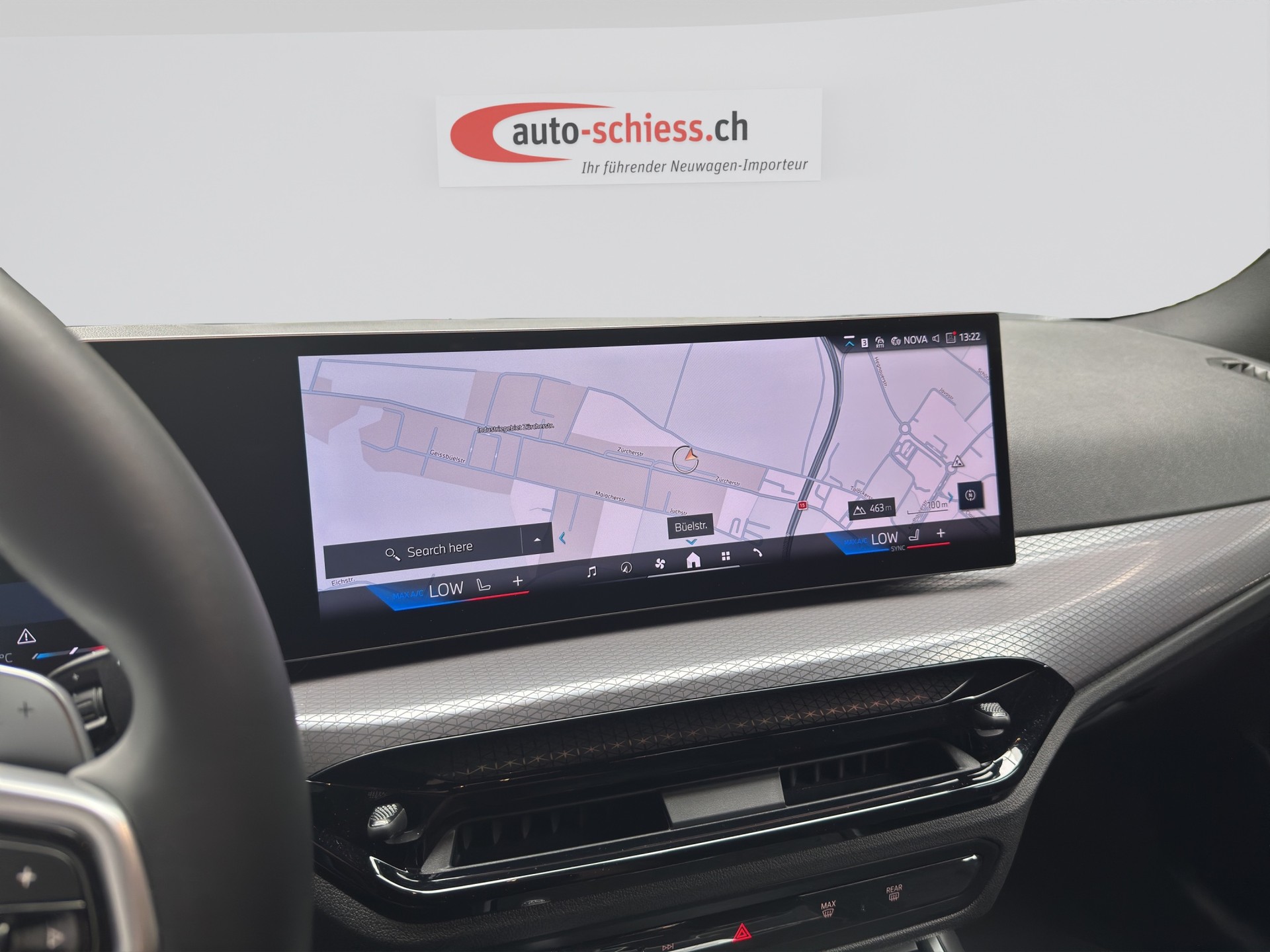 BMW 330i Touring xDrive Steptronic M Sport-image-10