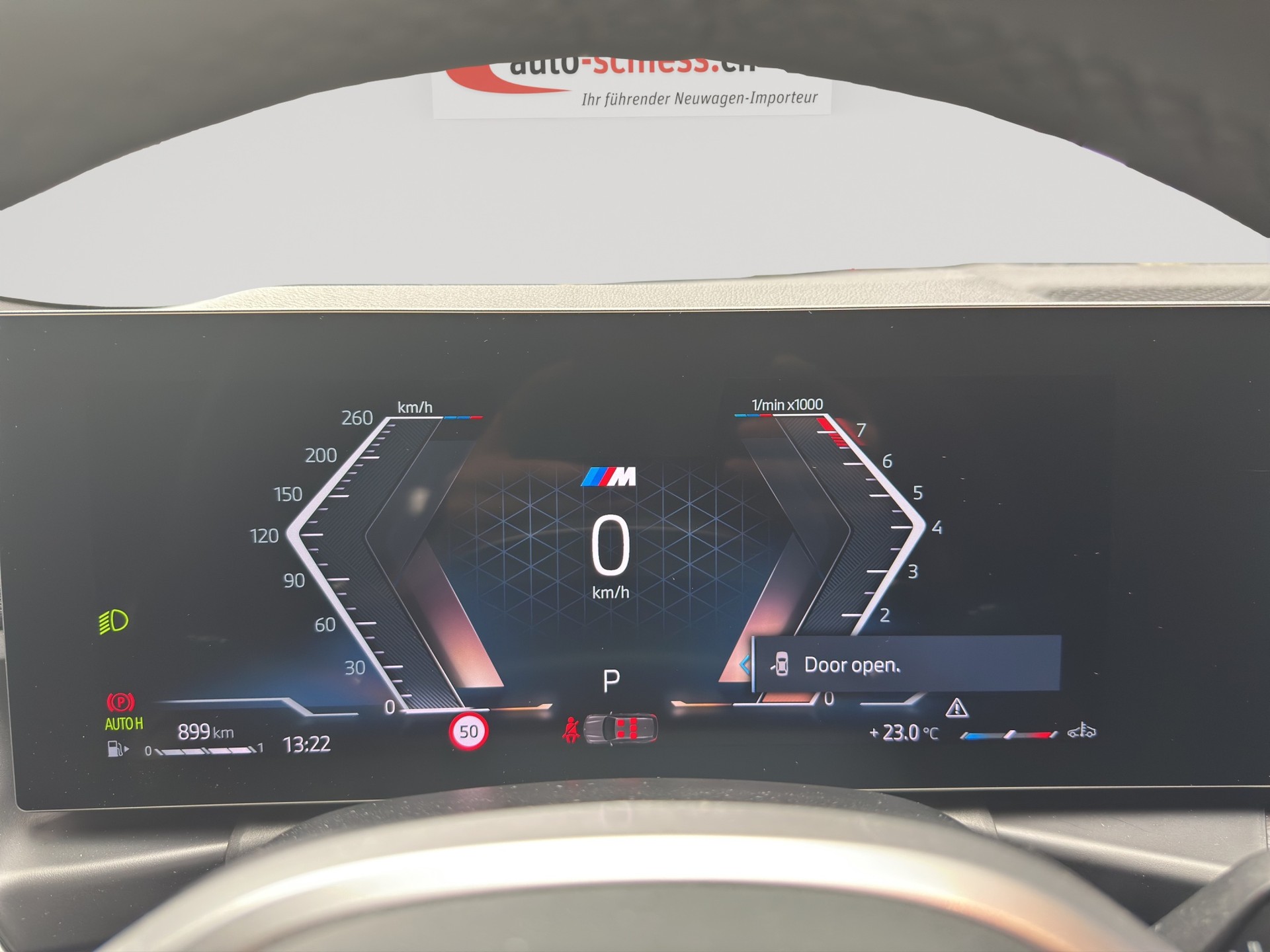 BMW 330i Touring xDrive Steptronic M Sport-image-9